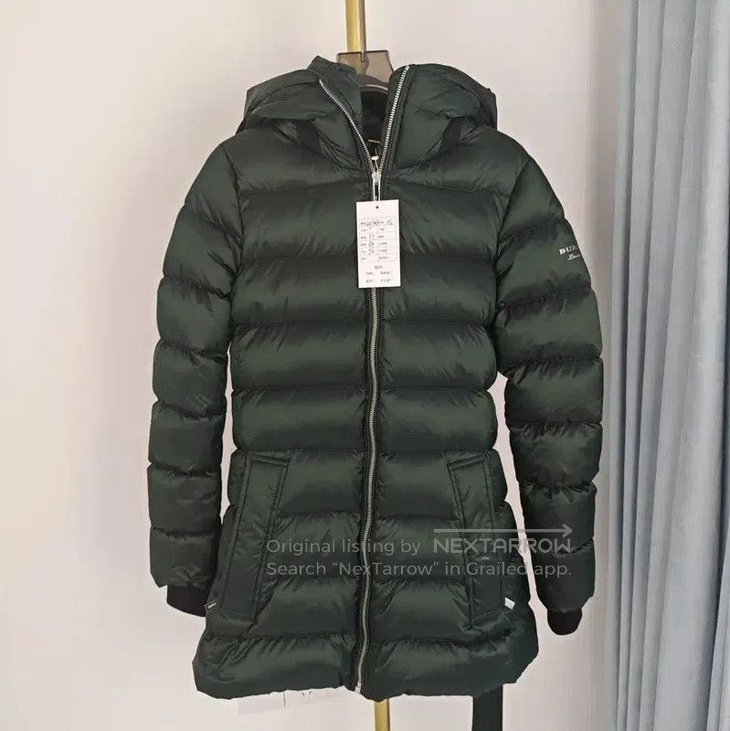 Burberry Burberry Women's Green Nylon Down Jacket. Size XS / US 0-2 / IT 36-38 - 1 Thumbnail