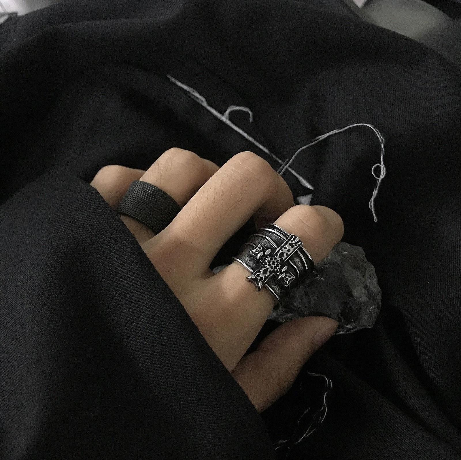 Jewelry Cross Chunky Black Ring Size ONE SIZE - 2 Thumbnail