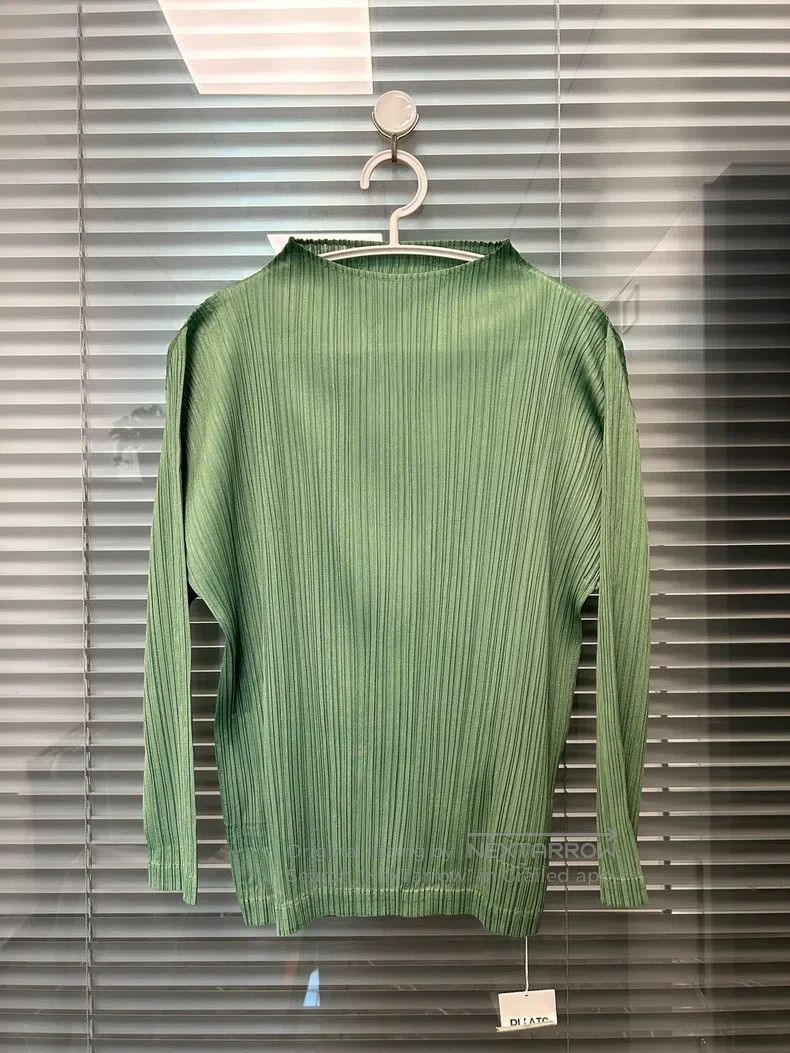 Issey Miyake Issey Miyake Mock Neck 3/4 Sleeve T-Shirt - Green Size XL / US 12-14 / IT 48-50 - 1 Thumbnail