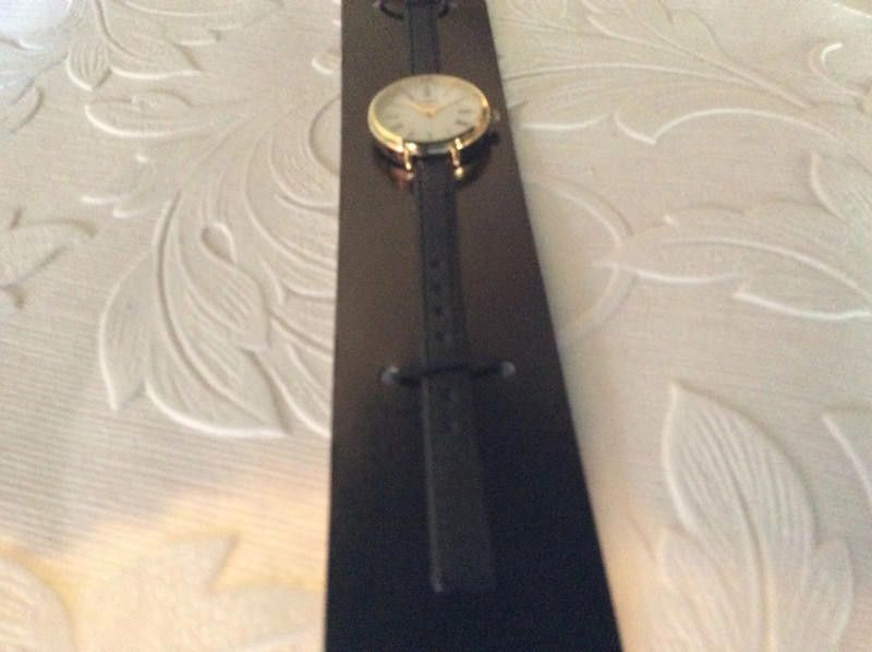 Designer Limit ladies white dial black leather strap watch Size ONE SIZE - 1 Thumbnail