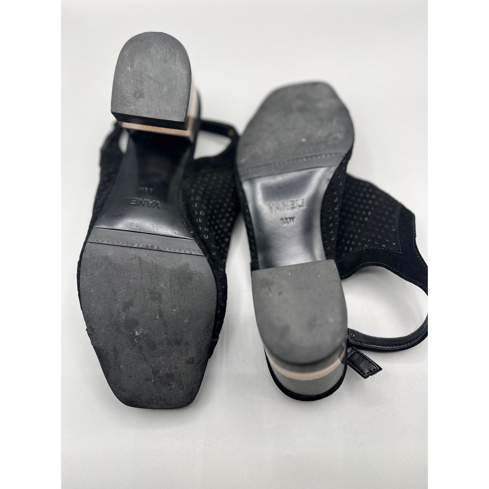 VANELI Black Vaneli Peep toe shoe with clear heel Size US 8.5 / IT 38.5 - 3 Thumbnail