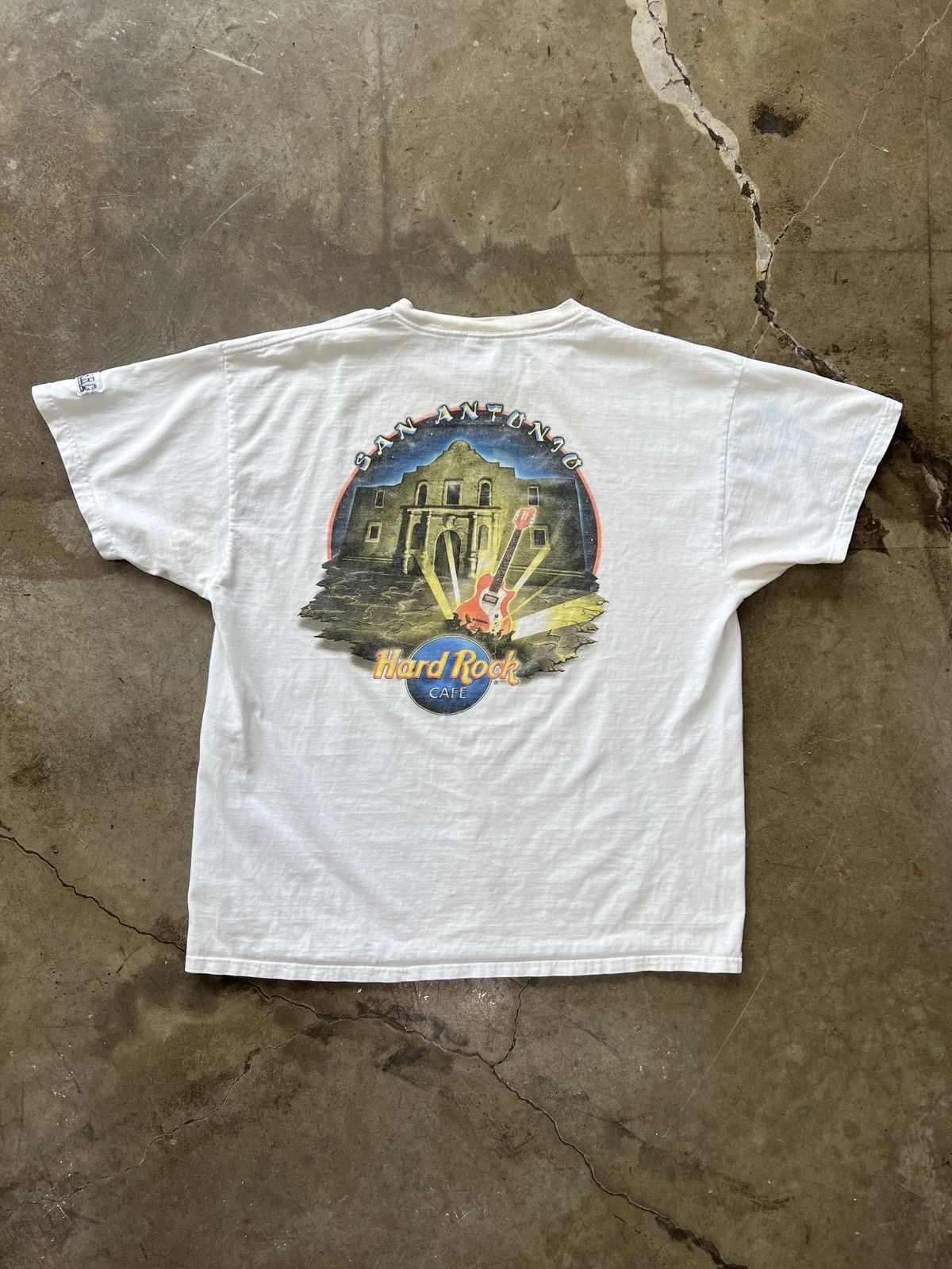 Hard Rock Cafe × Vintage Vintage Hard Rock San Antonio Alamo Heavy Tee XL Size US XL / EU 56 / 4 - 2 Thumbnail