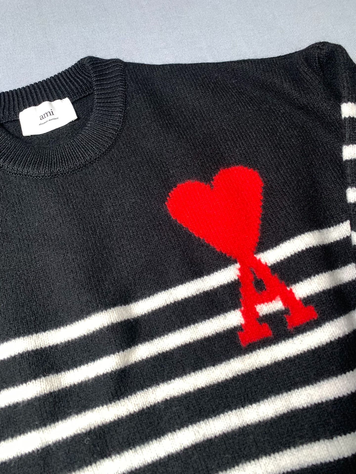 AMI AMI PARIS Striped Red Heart Wool Sweater Size US S / EU 44-46 / 1 - 1 Thumbnail