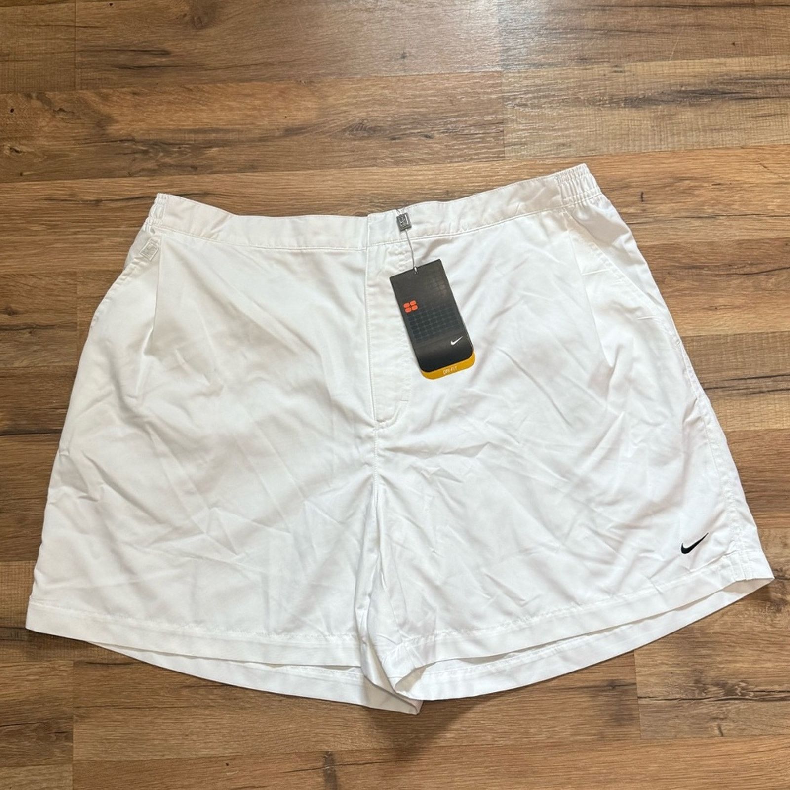 Nike 90s Nike Solo Swoosh Dri-Fit Tennis Shorts Size US 36 / EU 52 - 1 Thumbnail