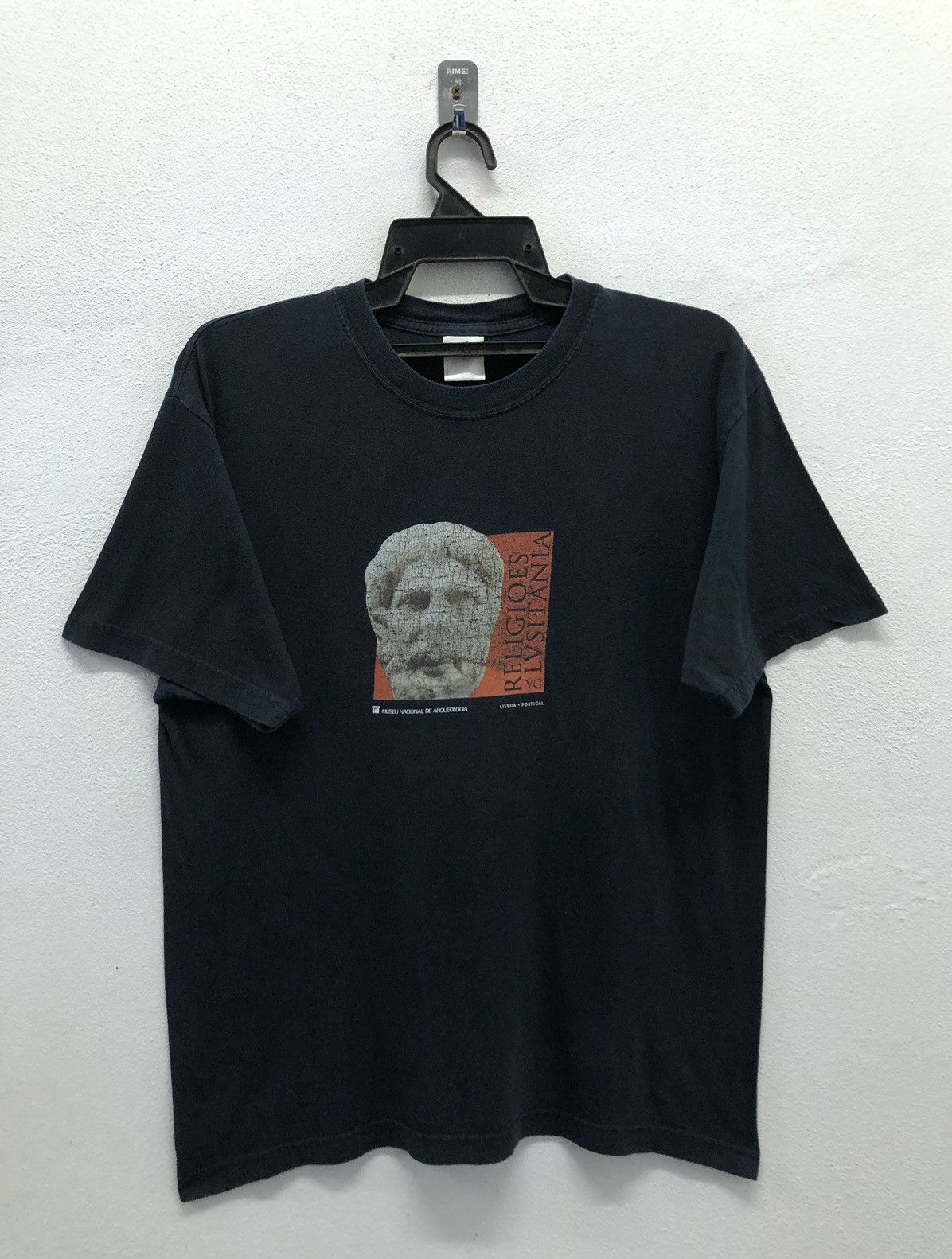 Vintage Religioes Da Lvsitania Museu Nacional De Arqueologia T-Shirt Size US S / EU 44-46 / 1 - 1 Thumbnail