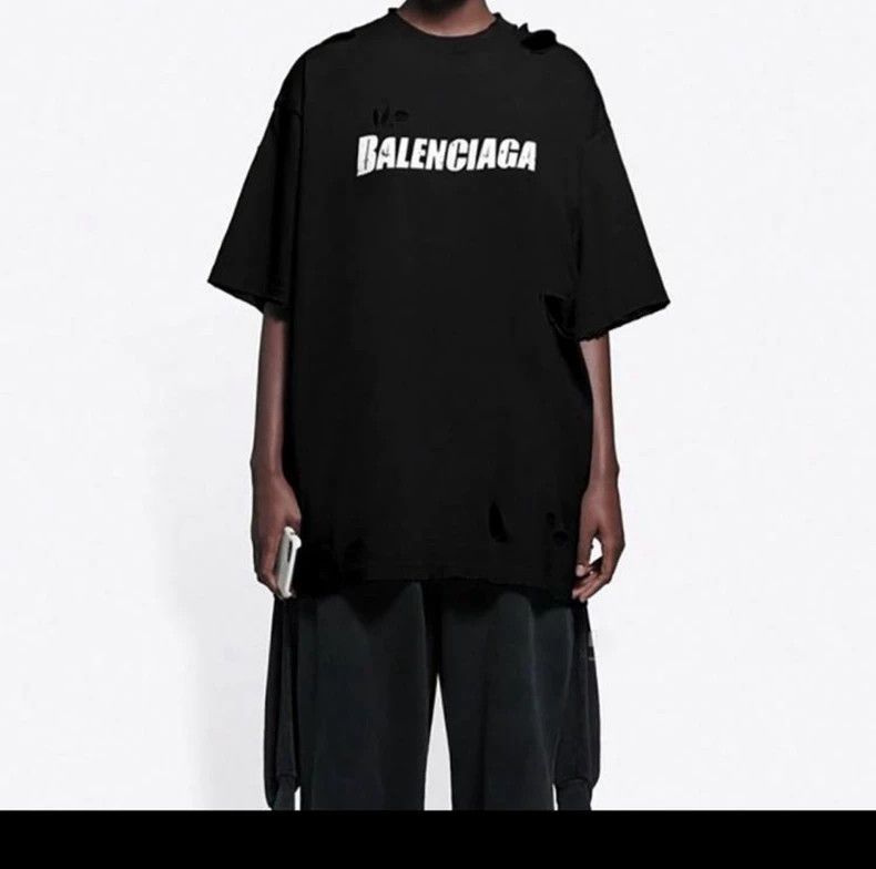 Balenciaga Balenciaga Black large ripped classic lettering logo distr Size US XS / EU 42 / 0 - 1 Thumbnail