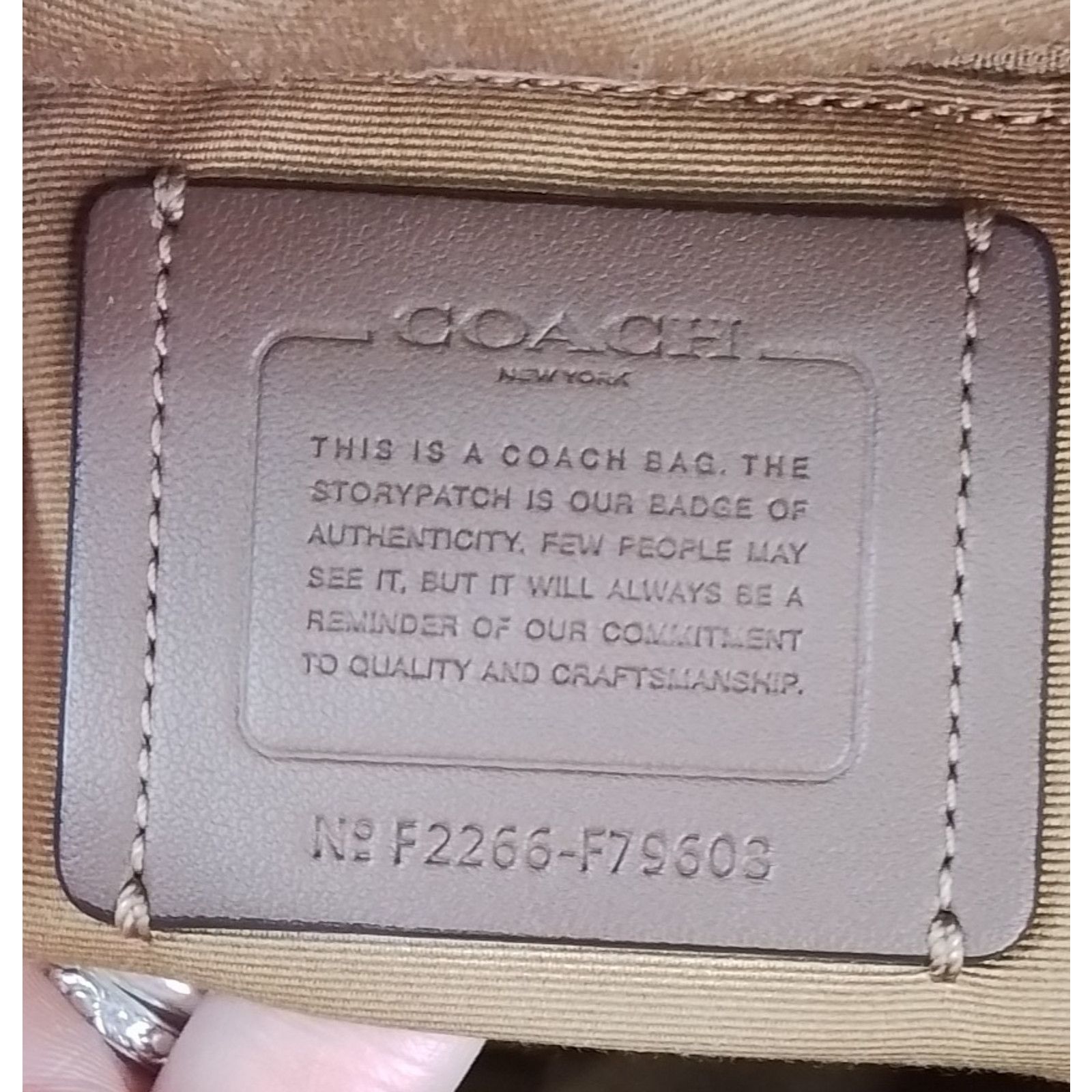 Coach Coach Gallery Leather Tote Purse Gold/Chalk F79608 #J3032 Size ONE SIZE - 15 Thumbnail