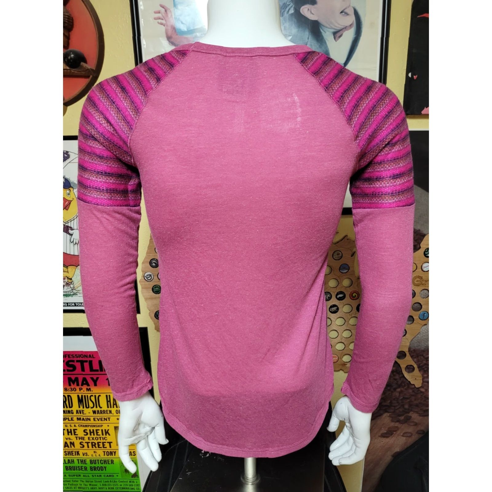 Disney Disney Women's Knit Raglan Shirt Mickey Mouse Minnie Graphic Purple Short Sleeve M Medium T-Shirt Hipster Vintage? Wait. Size M / US 6-8 / IT 42-44 - 3 Thumbnail