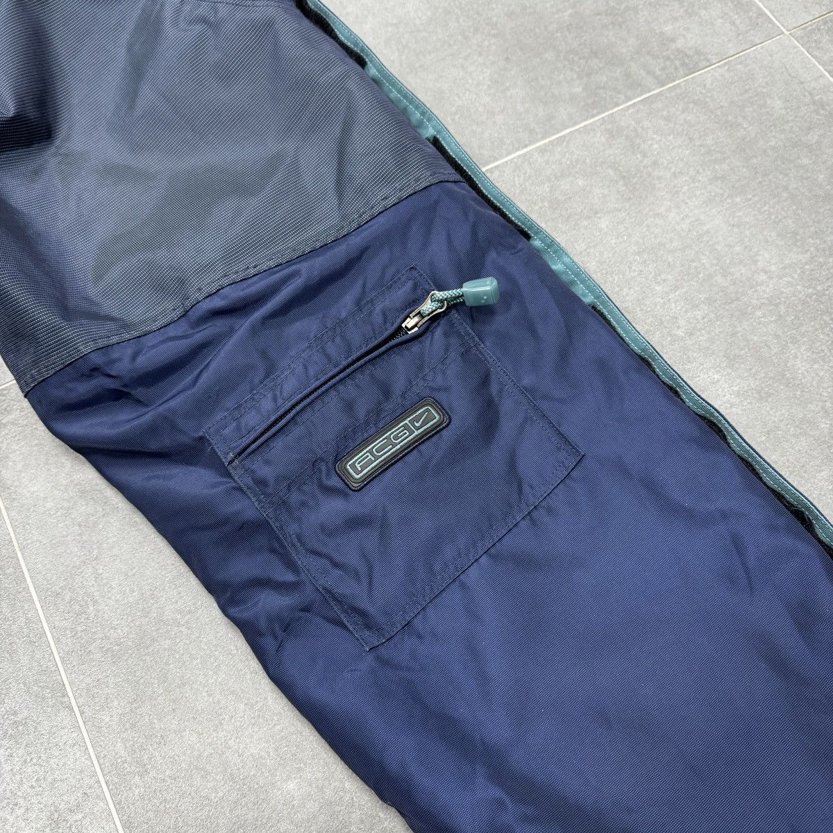Nike ACG Vintage Nike ACG Full Side Zip Ski Snow Pants 90s Men Size US 30 / EU 46 - 23 Thumbnail