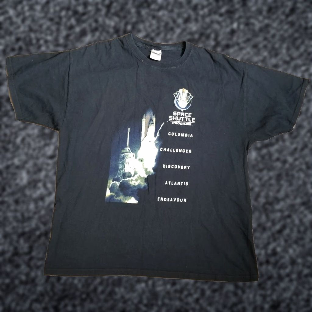 Gildan NASA Space Shuttle Missions Graphic T Shirt XL Black Mens Gildan Double-Sided Size US XL / EU 56 / 4 - 1 Thumbnail