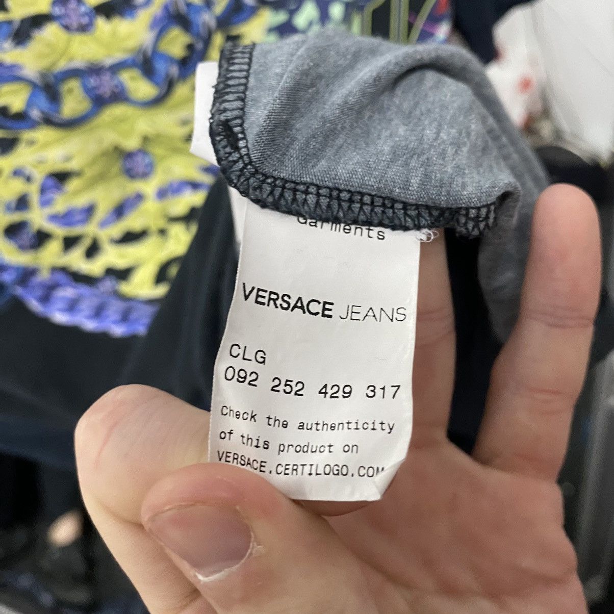 Versace Vintage Versace T Shirt Big Logo luxury Size US S / EU 44-46 / 1 - 6 Thumbnail