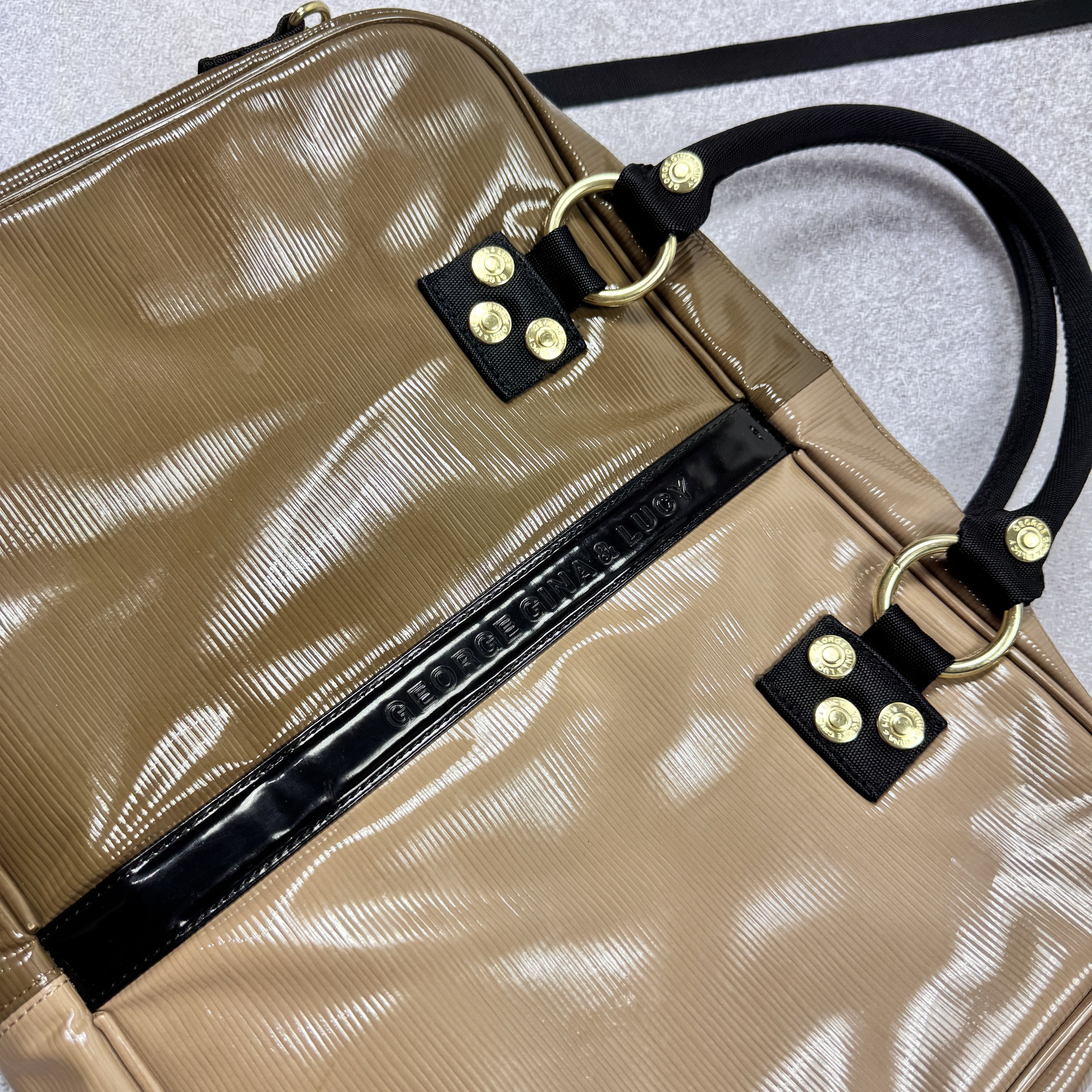 Designer × George Gina & Lucy NEW GEORGE GINA & LUCY HOOLEYMOOLEY GLOSS HANDLE BAG Size ONE SIZE - 8 Thumbnail