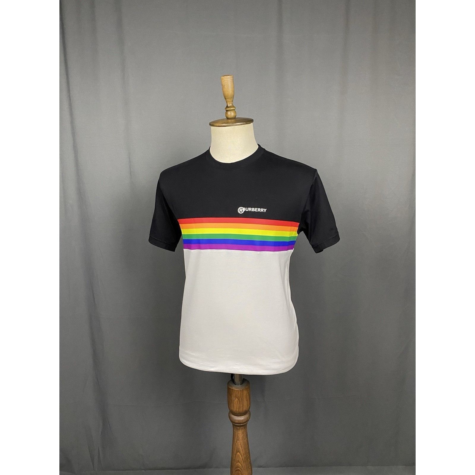 Burberry Burberry Rainbow Striped Crewneck Men's White Oversized T-Sh Size US XS / EU 42 / 0 - 4 Thumbnail