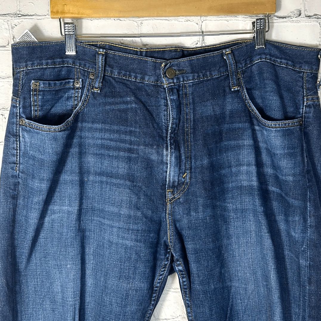 Levi's VINTAGE LEVI'S 569 Jeans Men Loose Straight Medium Wash Blue W38 L32 Size US 38 / EU 54 - 2 Thumbnail