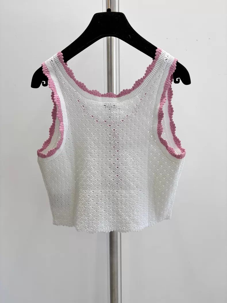 Chanel Chanel White and pink hollow knit vest Size XS / US 0-2 / IT 36-38 - 2 Thumbnail