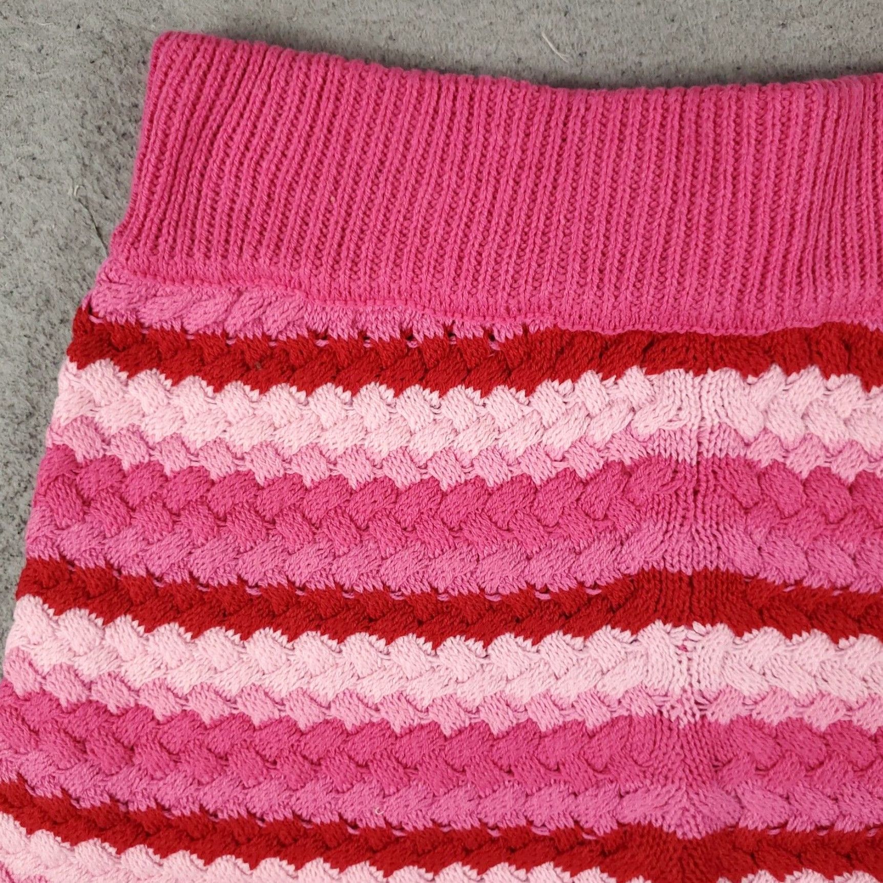 Pinko Atmos Pink Striped Crochet Knit Shorts Womens Size Small Activewear Size 28" / US 6 / IT 42 - 2 Thumbnail
