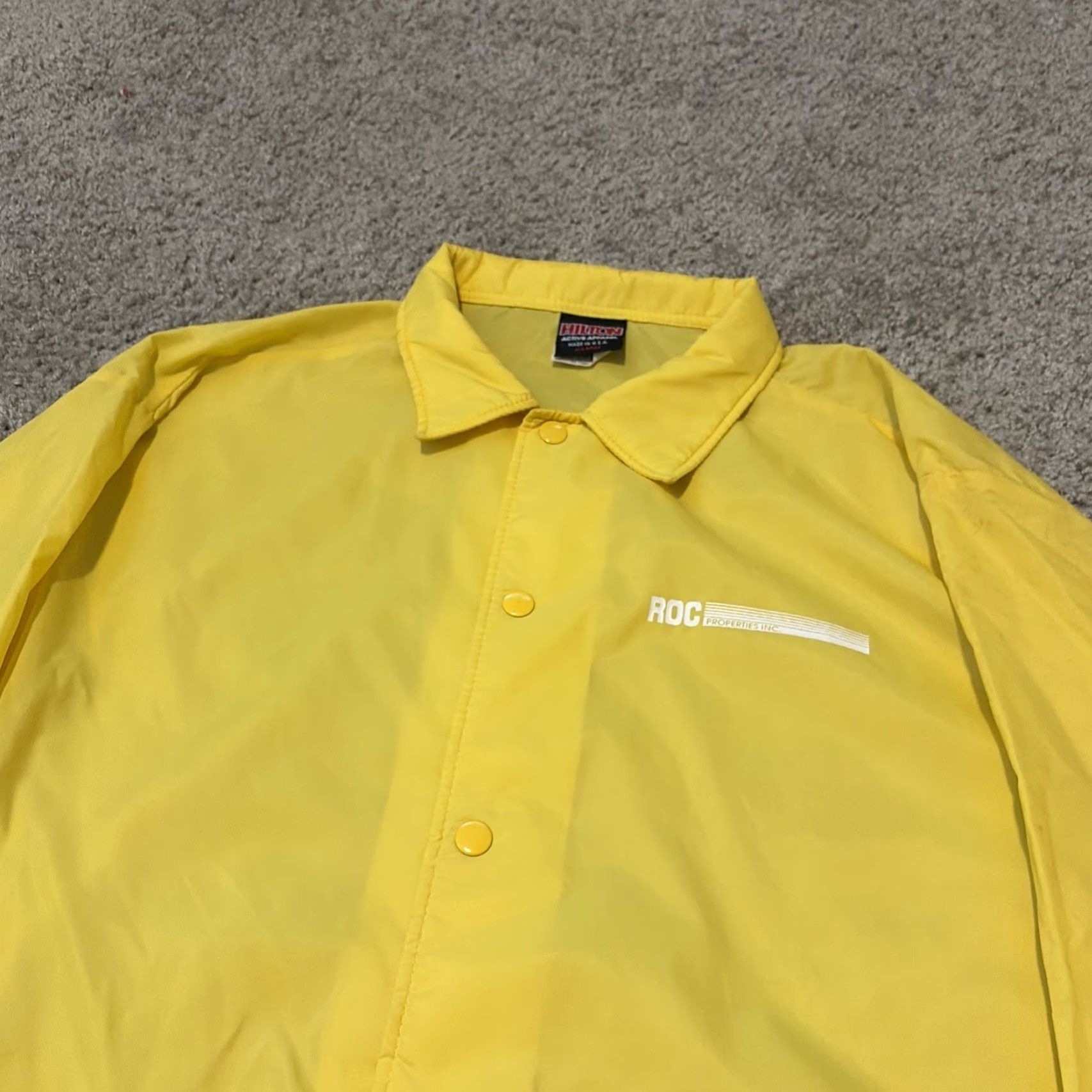 Vintage VINTAGE 70s Yellow Button Front Hilton Windbreaker Jacket - Men XL Nylon, Roe ROC Properties, Jacket Size US XL / EU 56 / 4 - 3 Thumbnail