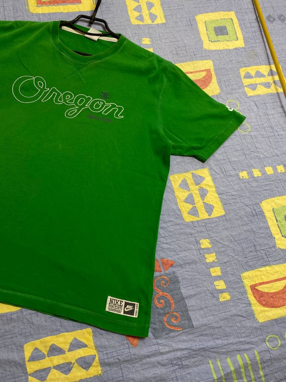 Nike Vintage 90s NIKE t shirt Y2K Size US L / EU 52-54 / 3 - 5 Thumbnail