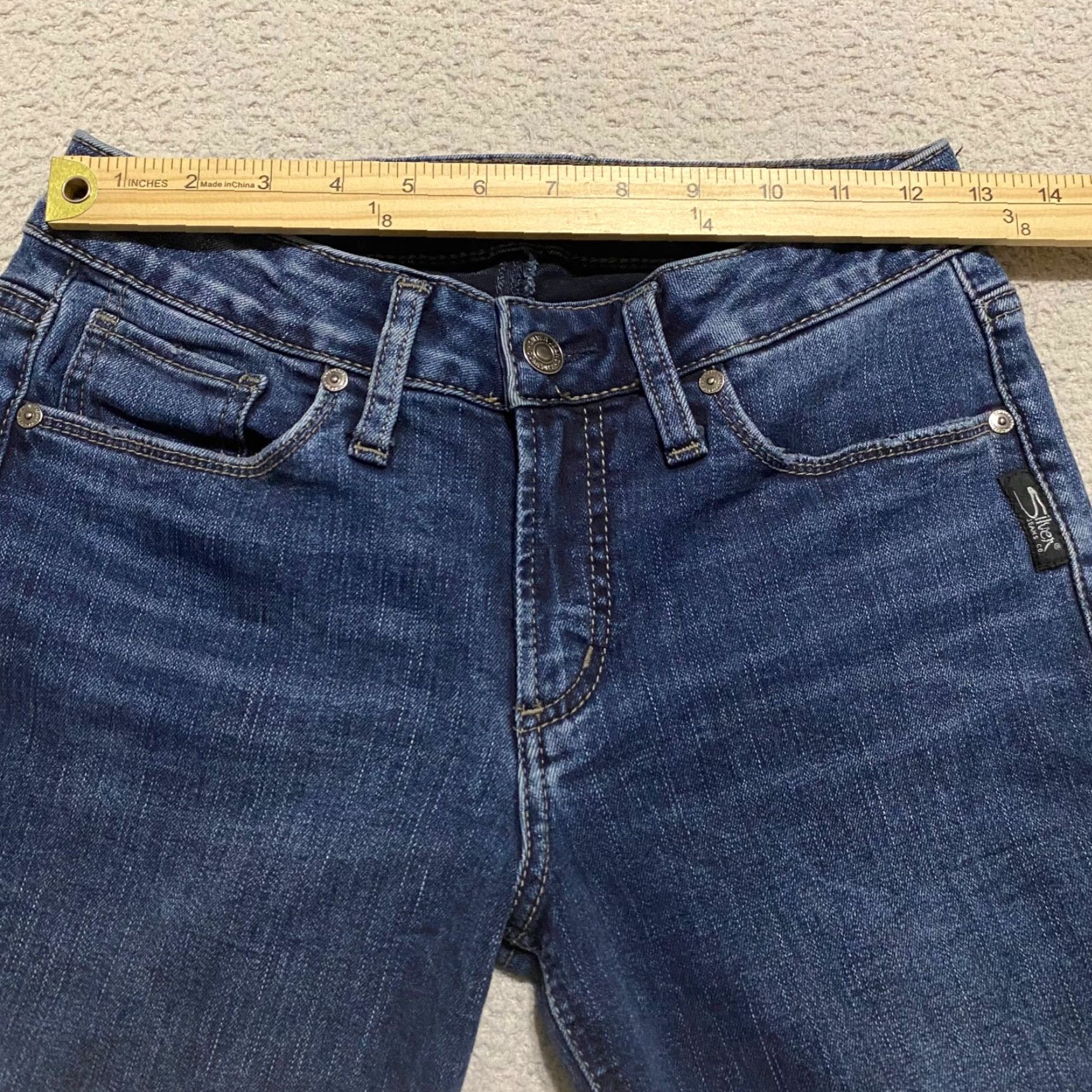Silver Jeans Co. Silver Jeans Womens Jeans Skinny Low Rise Dark Wash Blue Denim 28 Suki 5-Pocket Womens Size 42" / US 20 - 5 Thumbnail