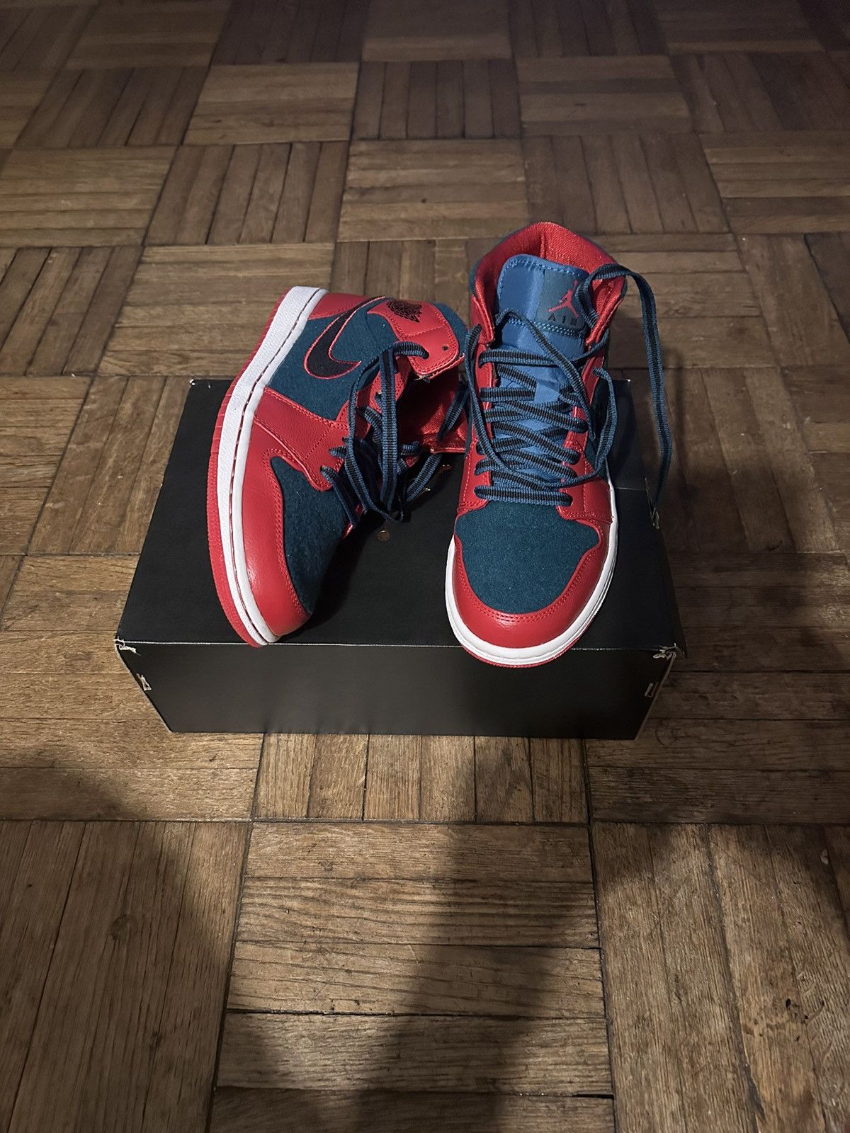 Jordan Brand × Nike Air Jordan 1 Retro High Size US 9.5 / EU 42-43 - 2 Thumbnail