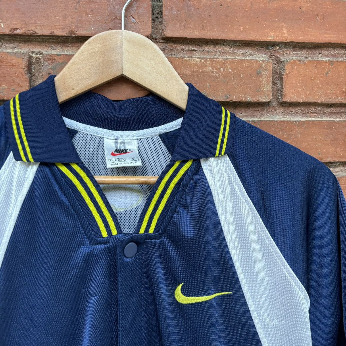 Nike Nike vintage jacket with rivets Size US L / EU 52-54 / 3 - 2 Thumbnail
