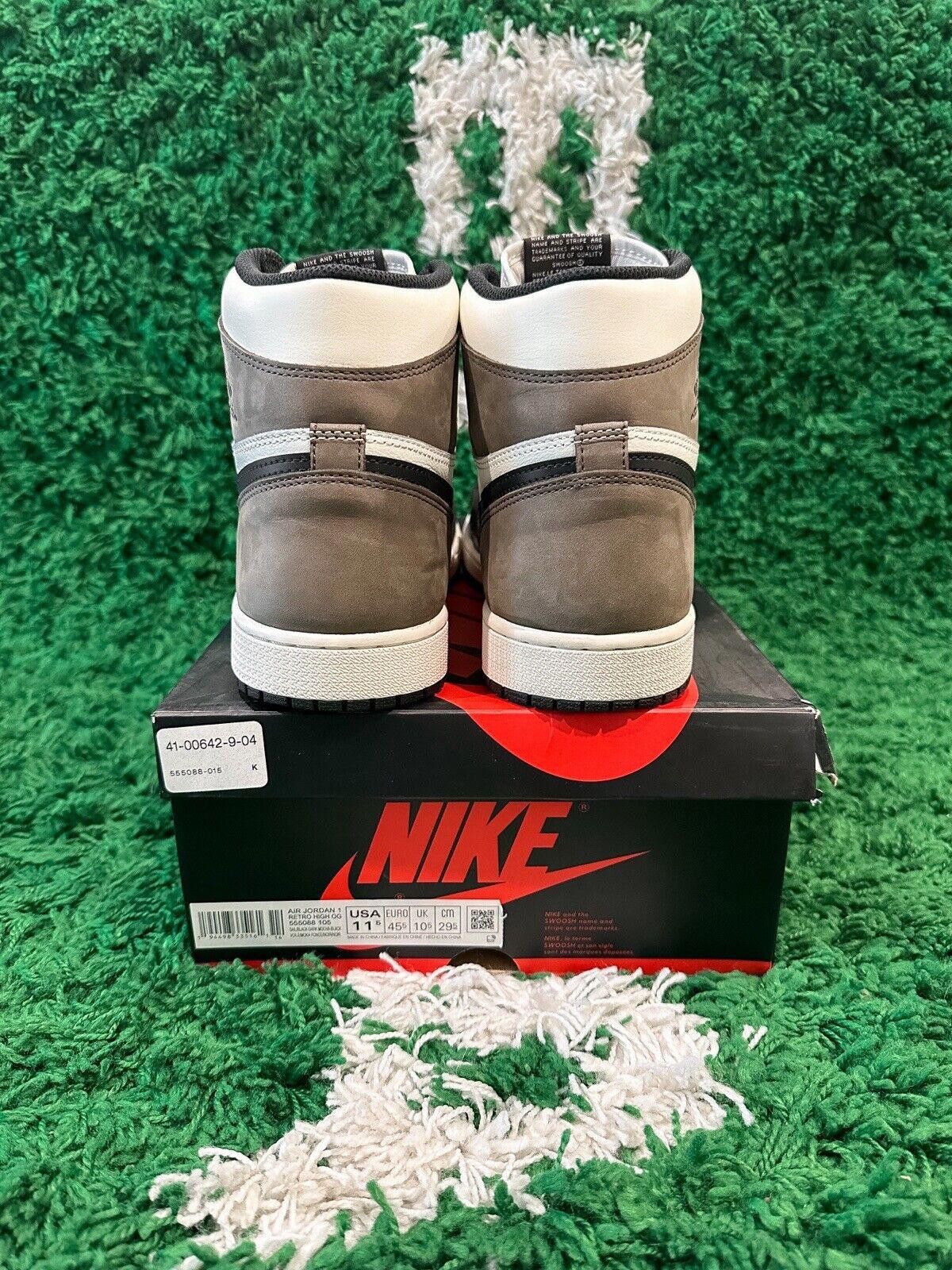 Jordan Brand Jordan 1 Retro OG High Dark Mocha Size US 11.5 / EU 44-45 - 2 Thumbnail