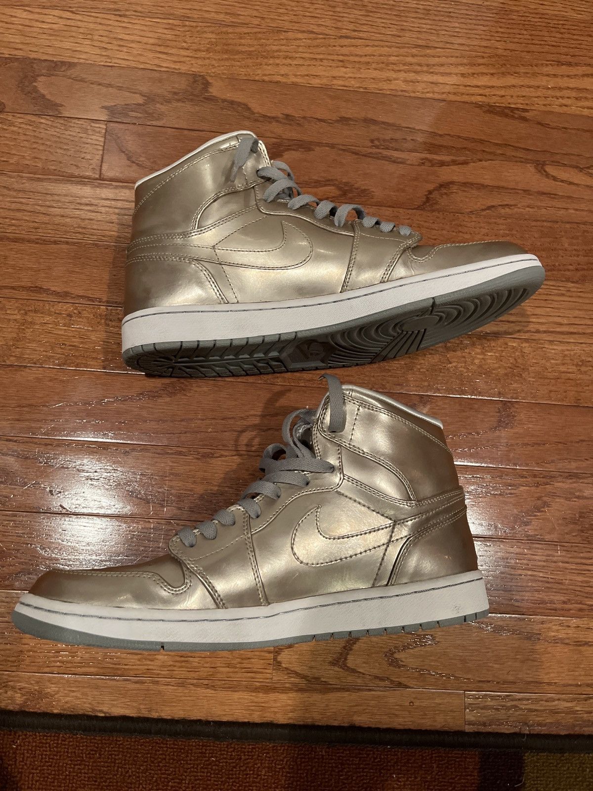 Jordan Brand × Nike Jordan 1 metallic high zinc 2009 Size US 12 / EU 45 - 3 Thumbnail