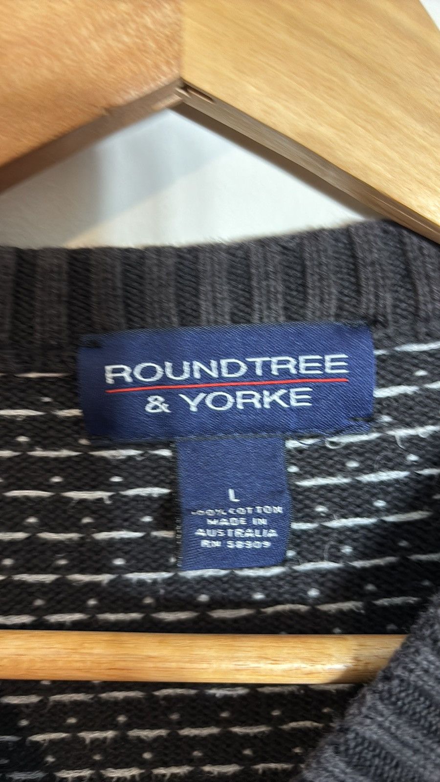 Roundtree & Yorke × Vintage Vintage Roundtree & Yorke Sweater Size US L / EU 52-54 / 3 - 3 Thumbnail
