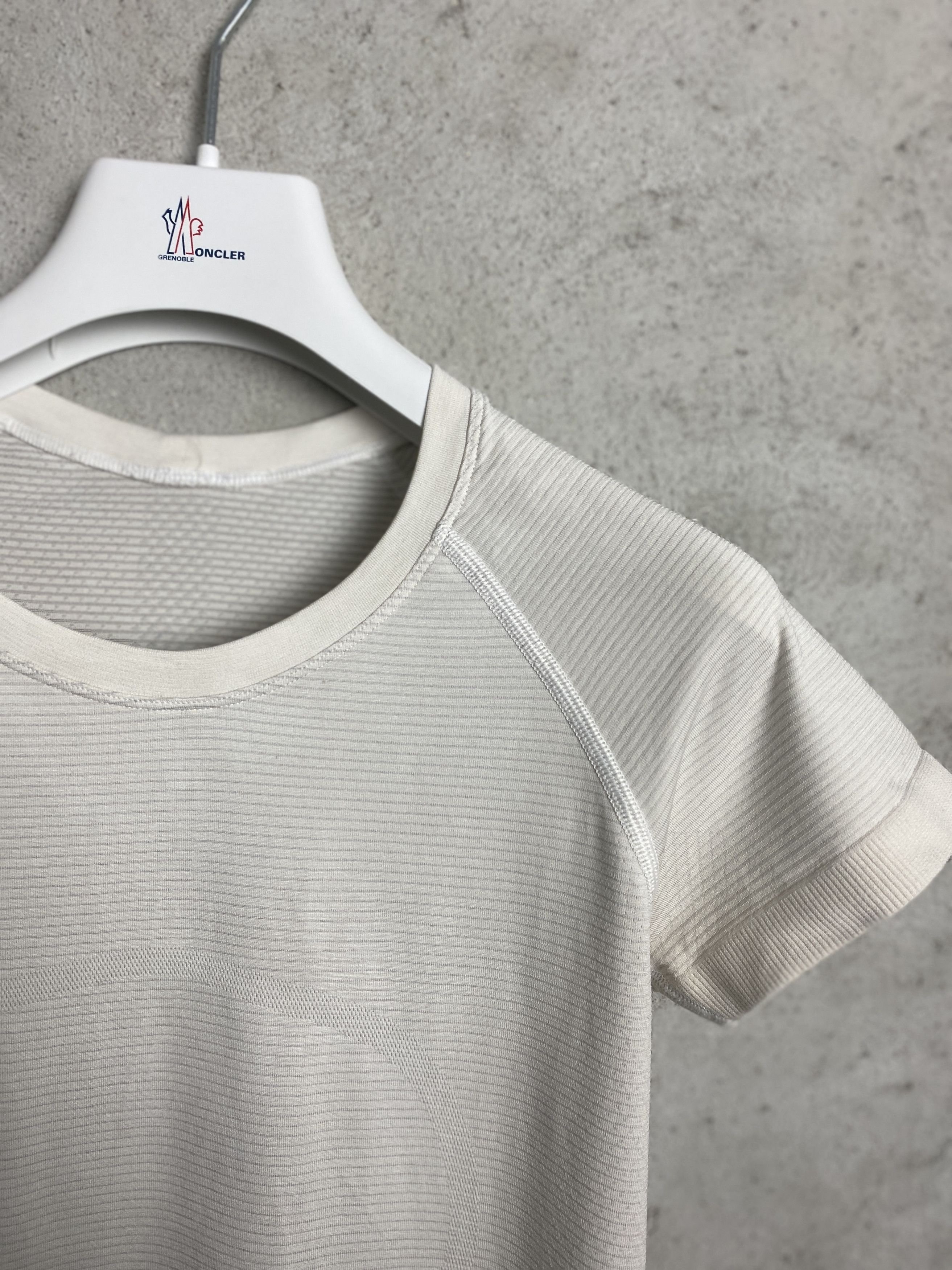 Lululemon Lululemon Swiftly Tech t-shirt tee yoga pilates gym Size S / US 4 / IT 40 - 2 Thumbnail