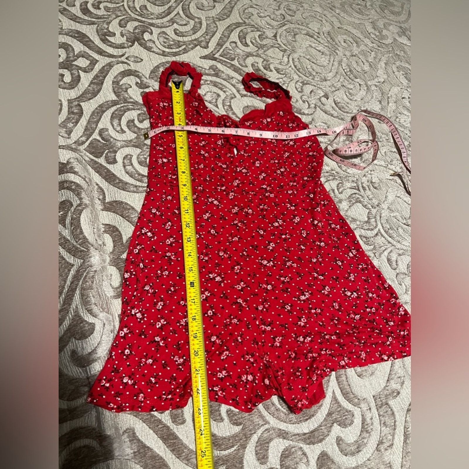 Boohoo Boohoo Red Ditsy Floral Playsuit Size 10 Size 32" / US 10 / IT 46 - 9 Thumbnail