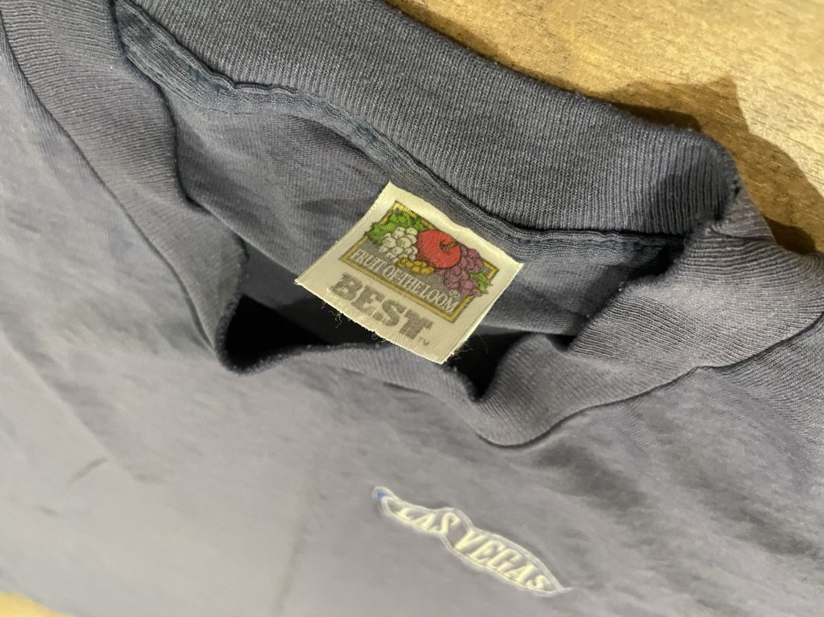 Fruit Of The Loom 90s Single Stitch Las Vegas Tee Size US M / EU 48-50 / 2 - 3 Thumbnail
