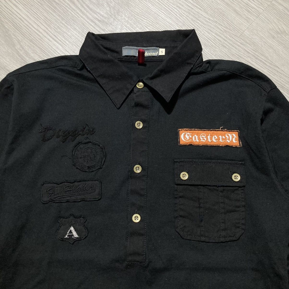 14th Addiction 2000s On Board Patch Logo Halfbutton Shirt Gothic Punk Style Size US S / EU 44-46 / 1 - 3 Thumbnail