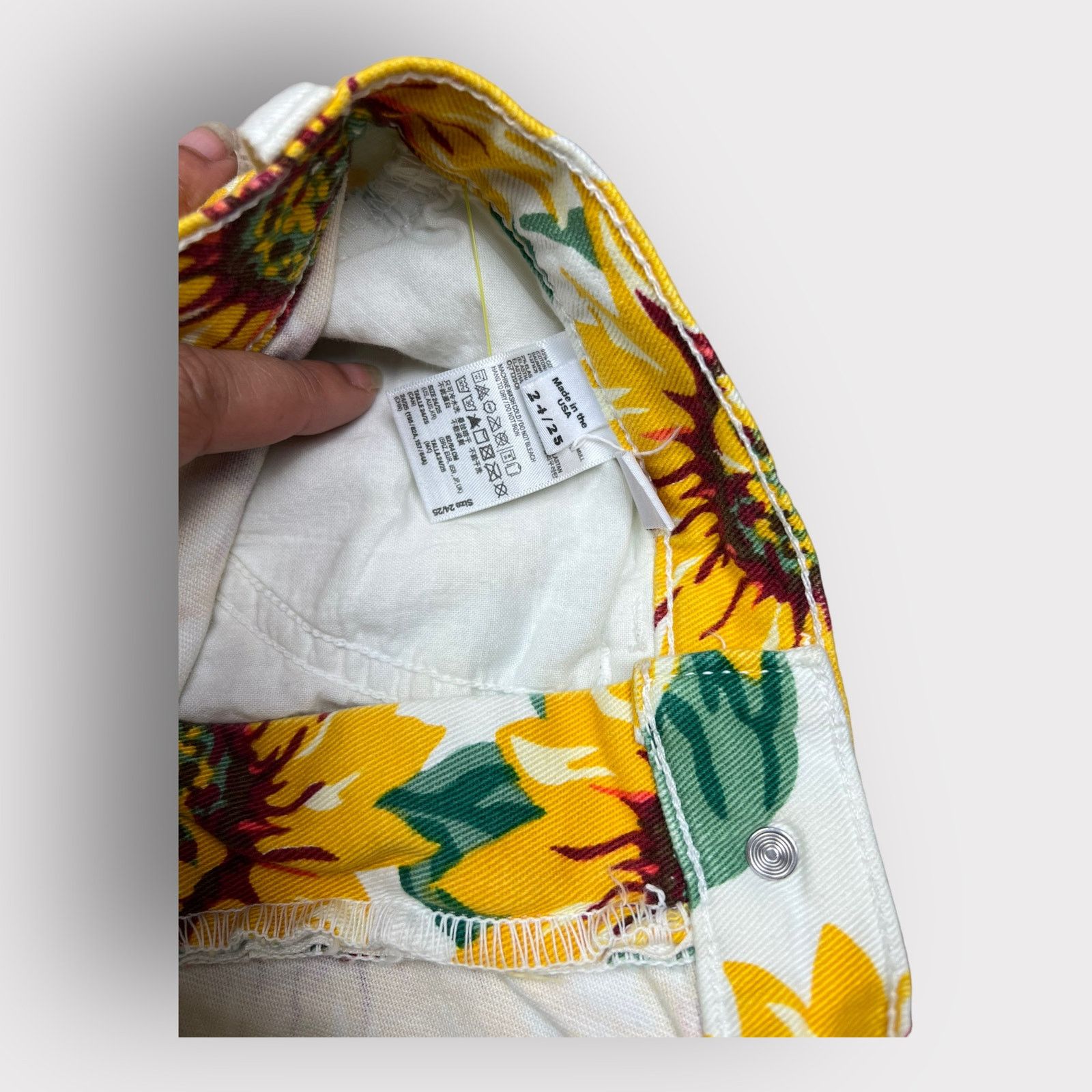 American Apparel American Apparel | Sunflower High Waisted Shorts | 24/25 Size 24" / US 00 / IT 34 - 6 Thumbnail
