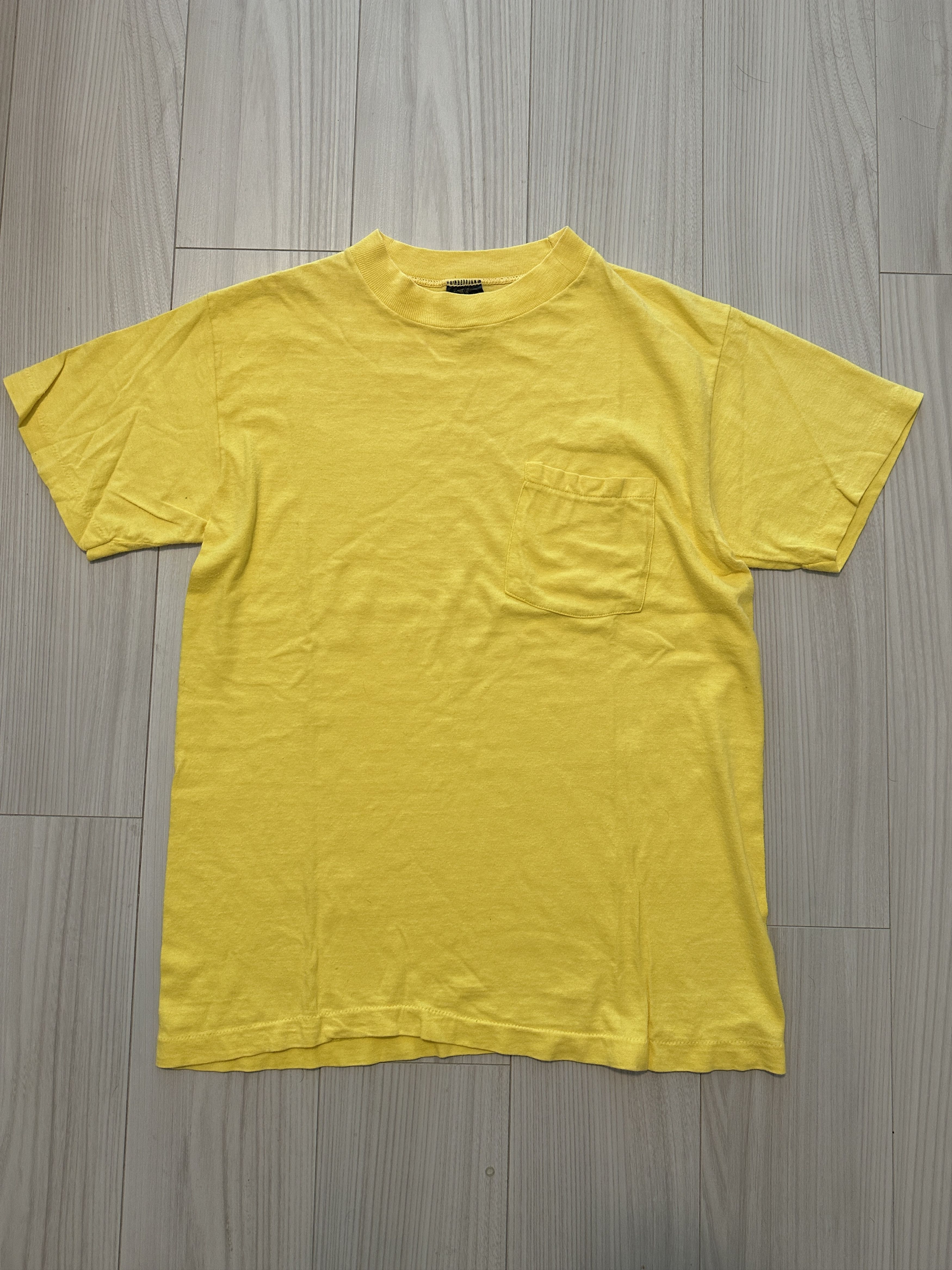 Anvil 1976 Vintage Tshirt - Windward Liquors Size US M / EU 48-50 / 2 - 2 Thumbnail