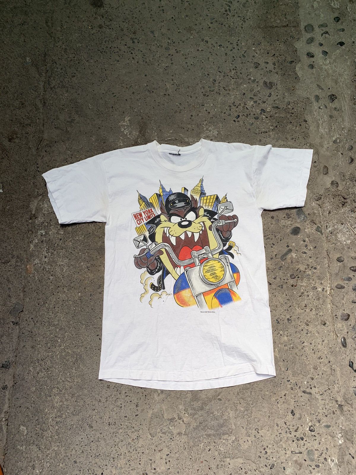 Vintage × Warner Bros Vintage Tasmanian Devil T shirt Size US M / EU 48-50 / 2 - 1 Thumbnail