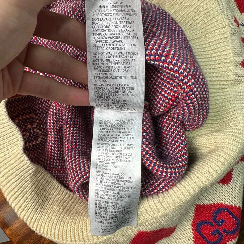 Gucci Gucci V-neck love print long-sleeved knitted cardigan jacke Size US XS / EU 42 / 0 - 5 Thumbnail