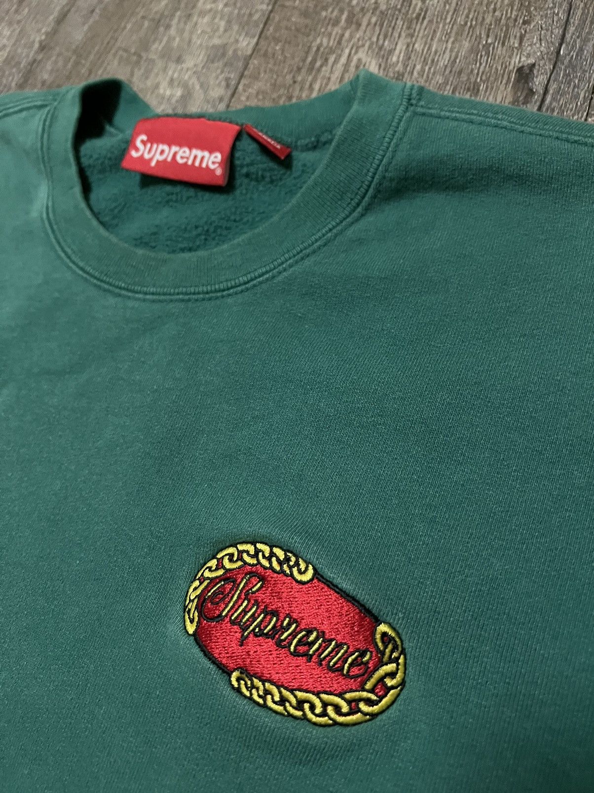 Supreme Supreme Chain Logo Crewneck Sweater size Medium Size US M / EU 48-50 / 2 - 2 Thumbnail