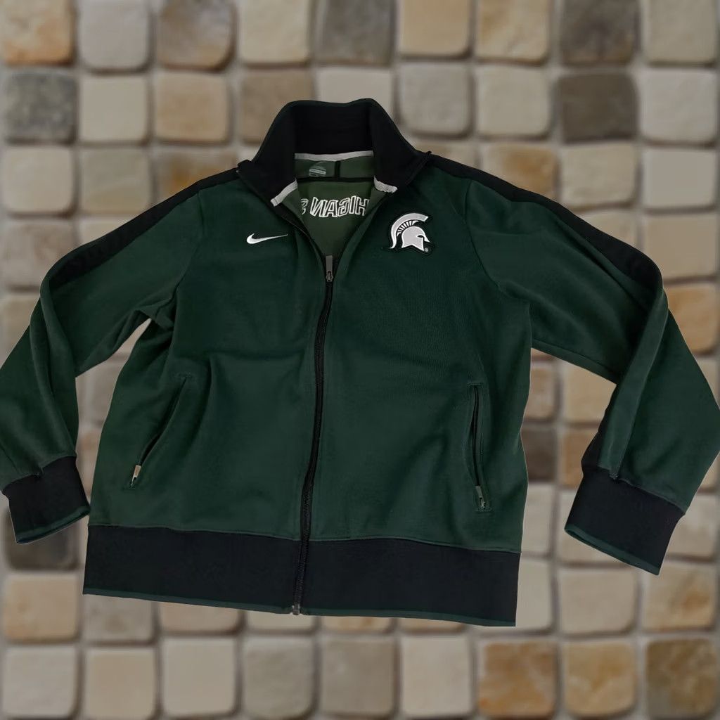 Nike VINTAGE Nike Zipper Embroidered Track Jacket XL Green-Unisex Adults- Regular Size MEN/Women? Size US XL / EU 56 / 4 - 1 Thumbnail