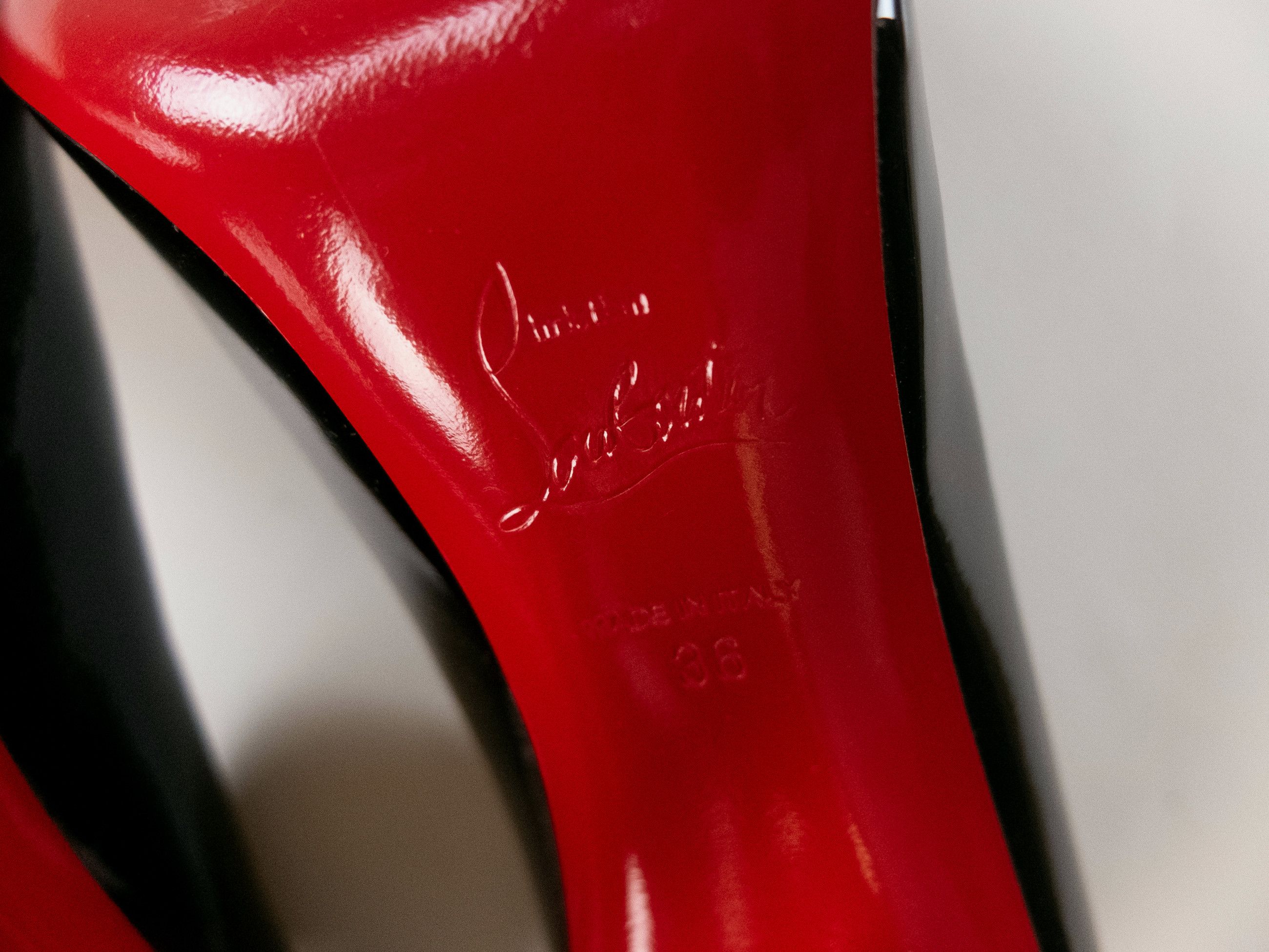 Christian Louboutin CHRISTIAN LOUBOUTIN Lipchick black patent leather pumps Size US 6 / IT 36 - 14 Thumbnail