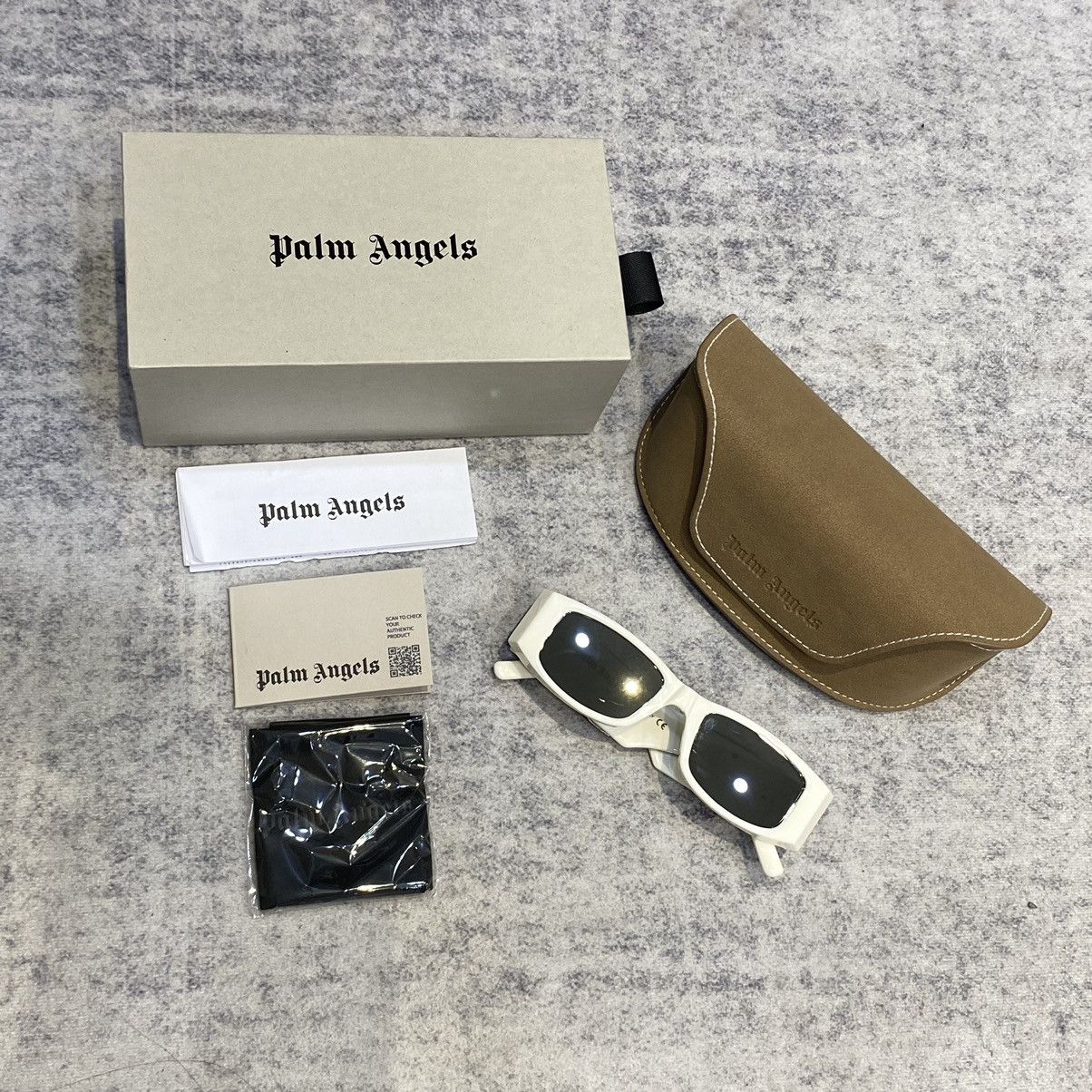 Palm Angels PALM ANGELS PERI007S22PLA0010172 Sunglasses WHITE Size ONE SIZE - 10 Thumbnail