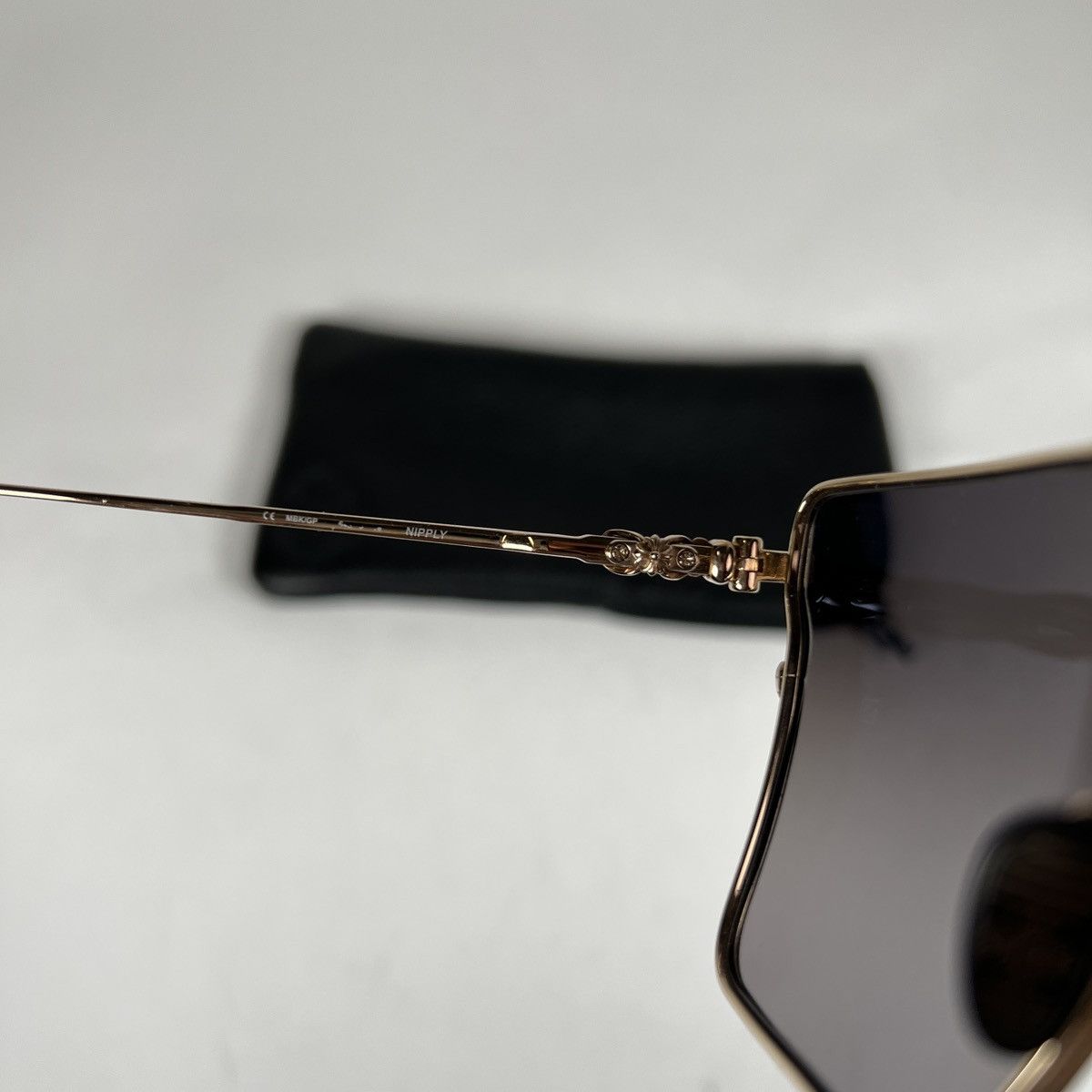 Chrome Hearts Chrome Hearts Gold ‘Nipply’ Aviator Sunglasses Size ONE SIZE - 10 Thumbnail