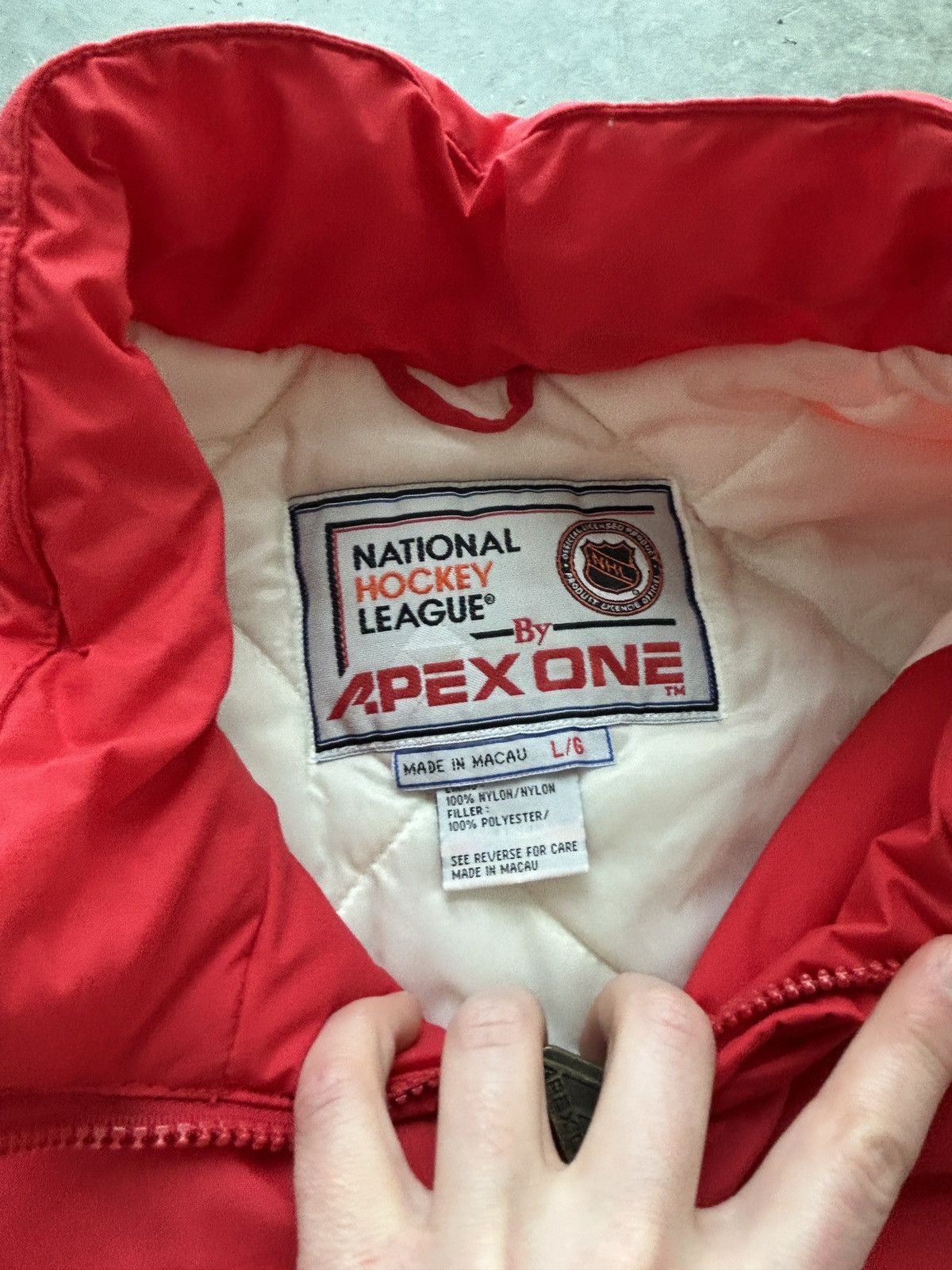 Apex One Vintage 90s Detroit Red Wings Puffer Jacket Pullover Parka Size US XL / EU 56 / 4 - 6 Thumbnail