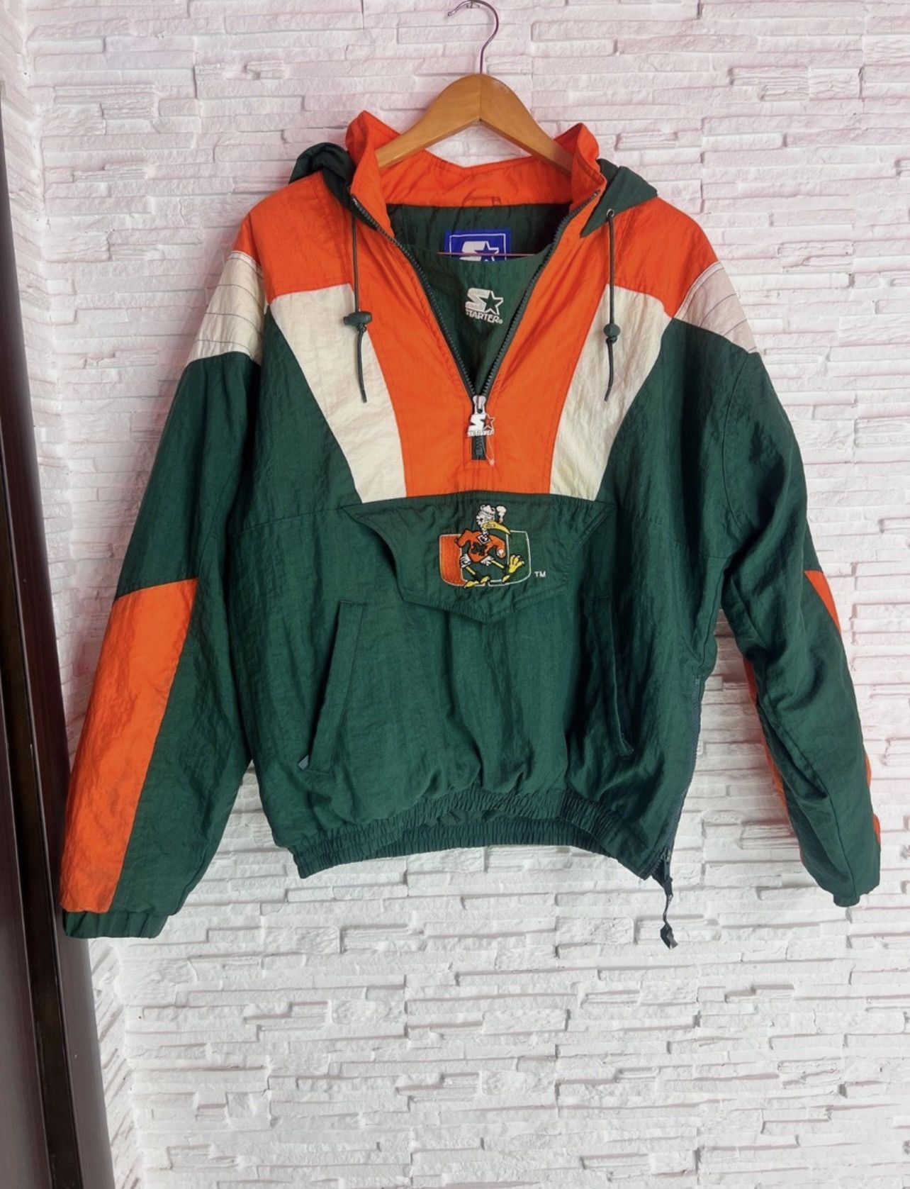 Starter Vintage Starter Miami Hurricanes Jacket – 90s – Size S Size US S / EU 44-46 / 1 - 3 Thumbnail