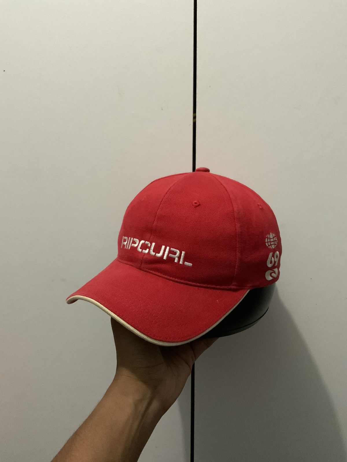 Ripcurl Ripcurl Spellout Embroidery Red Hat Size ONE SIZE - 1 Thumbnail