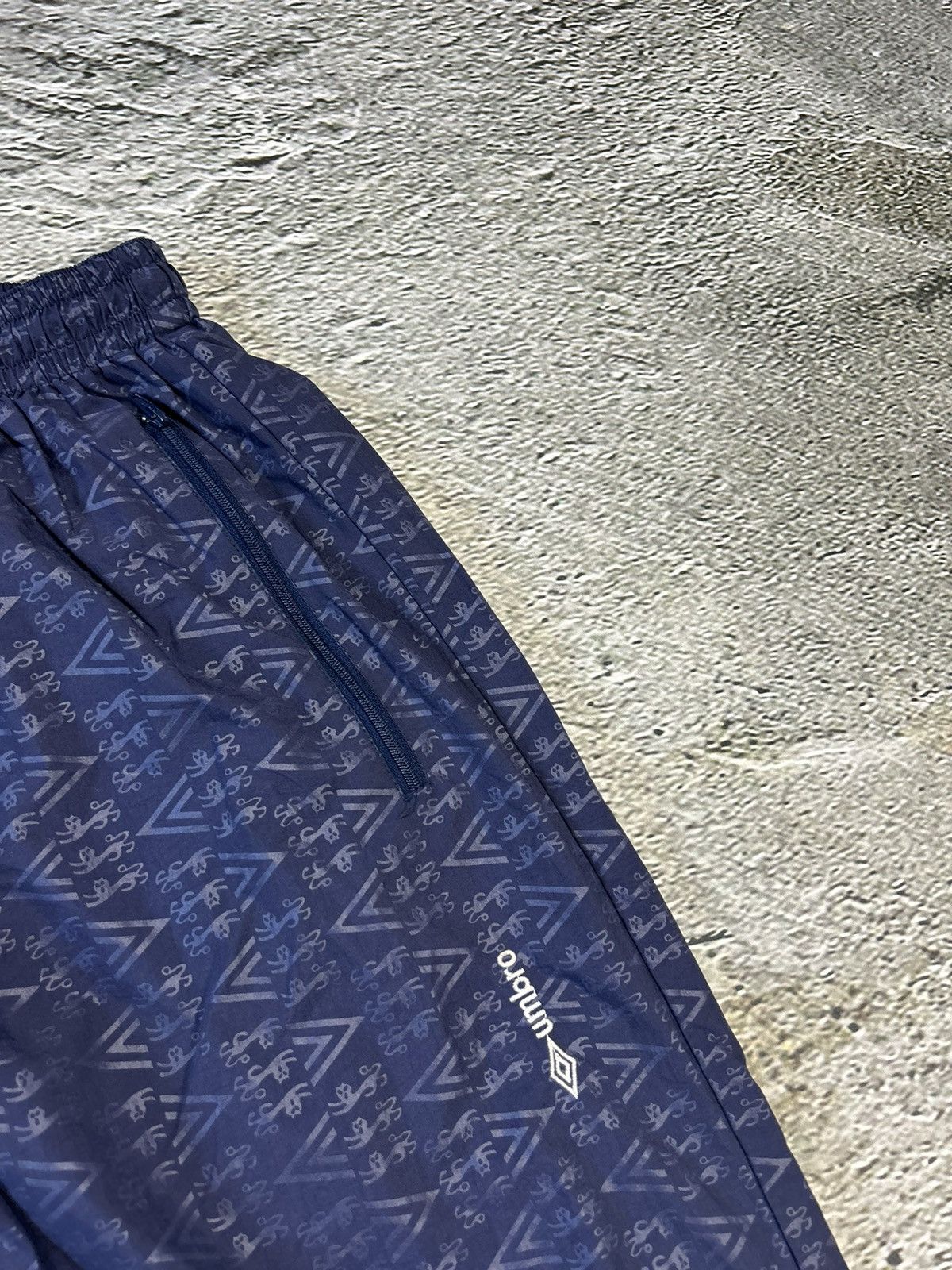 Umbro RARE England vintage Umbro track suit 90/92 navy big logo Size US XL / EU 56 / 4 - 10 Thumbnail