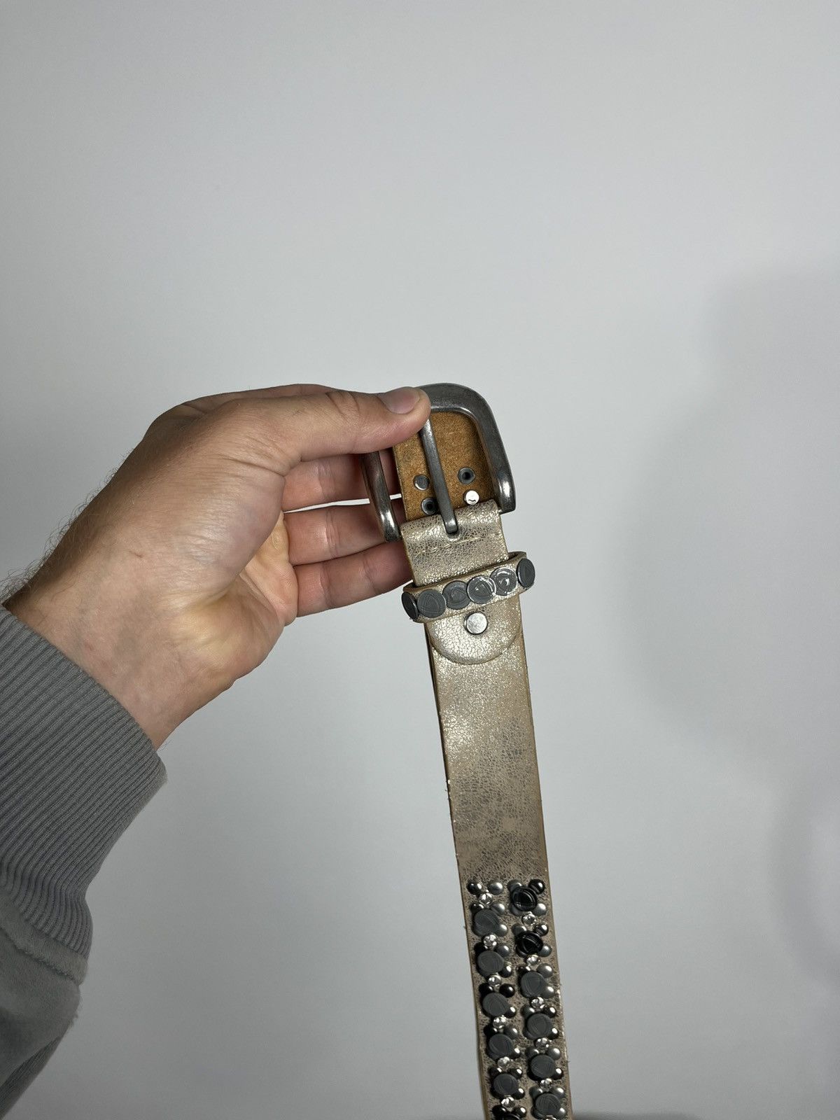 Other Avant Garde Faux Leather Silver Studded Heart Buckle Belt Size ONE SIZE - 9 Thumbnail
