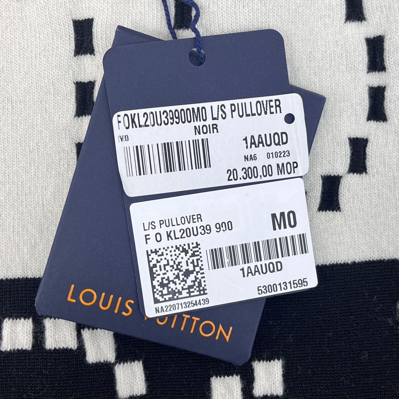 Louis Vuitton Louis Vuitton Black and white wool sweater with wide stripe Size US M / EU 48-50 / 2 - 7 Thumbnail