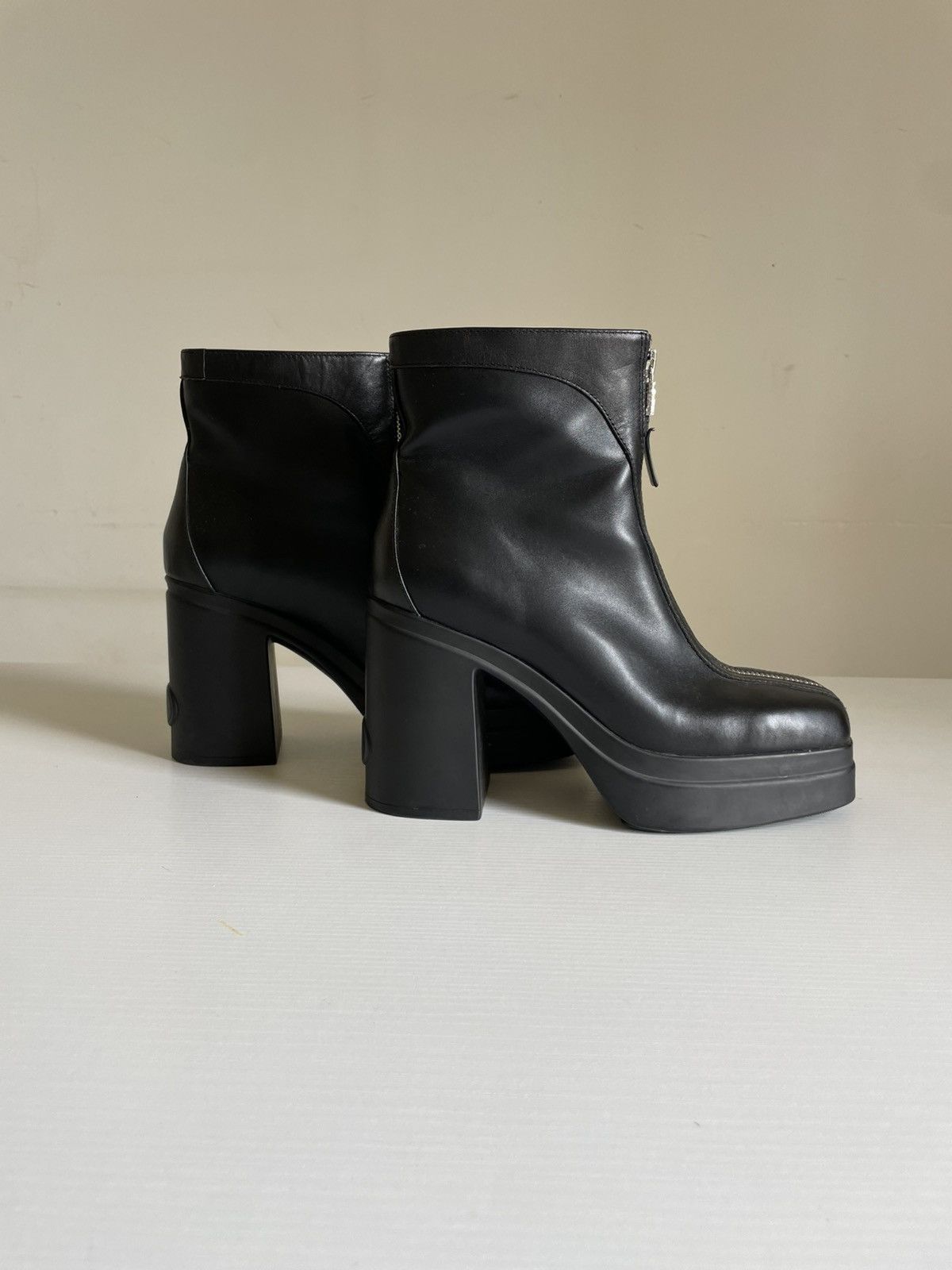 Liu Jo Liu No Ankle Boots Size US 7 / IT 37 - 2 Thumbnail