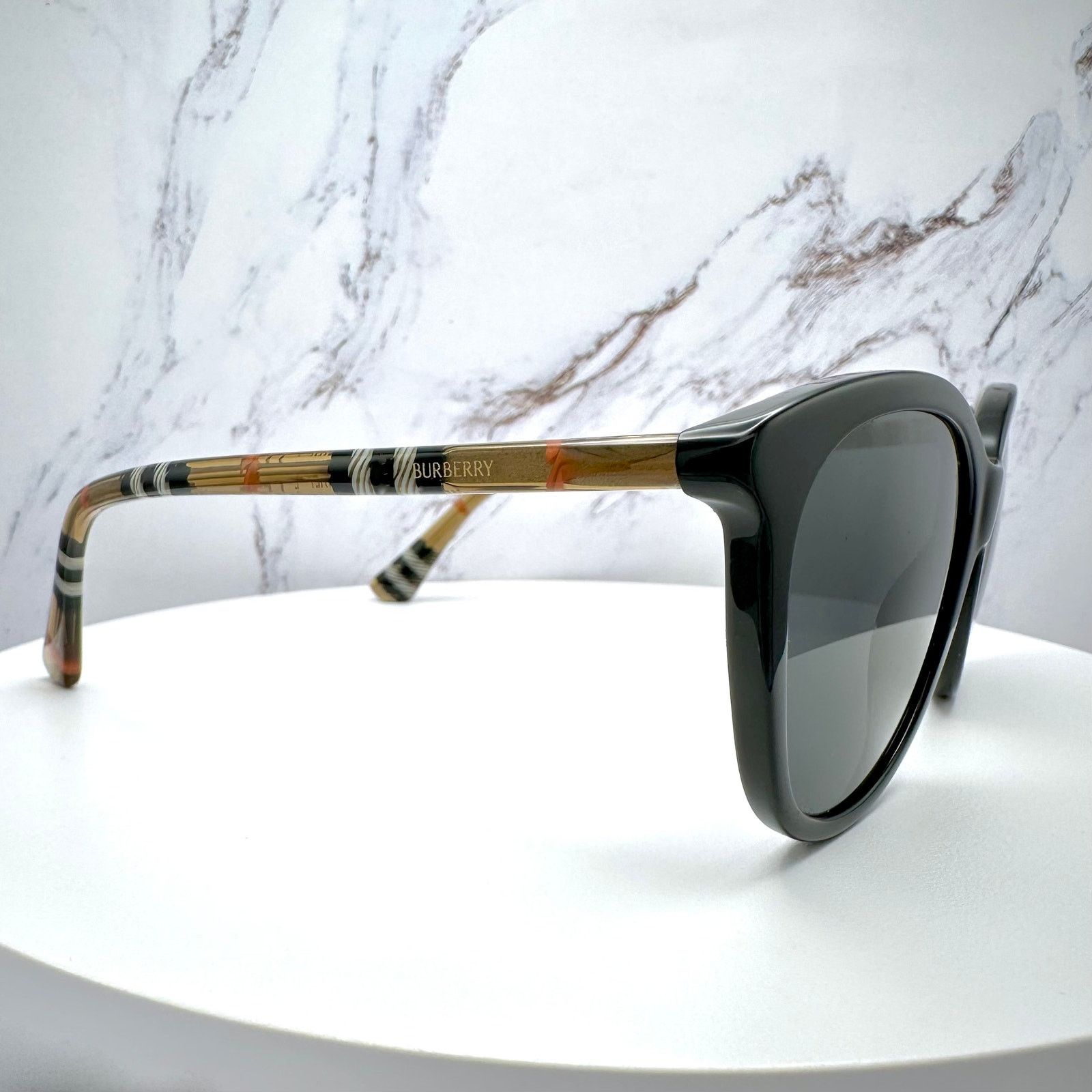New Burberry Sunglasses Black Round Pantos Frame Checkered