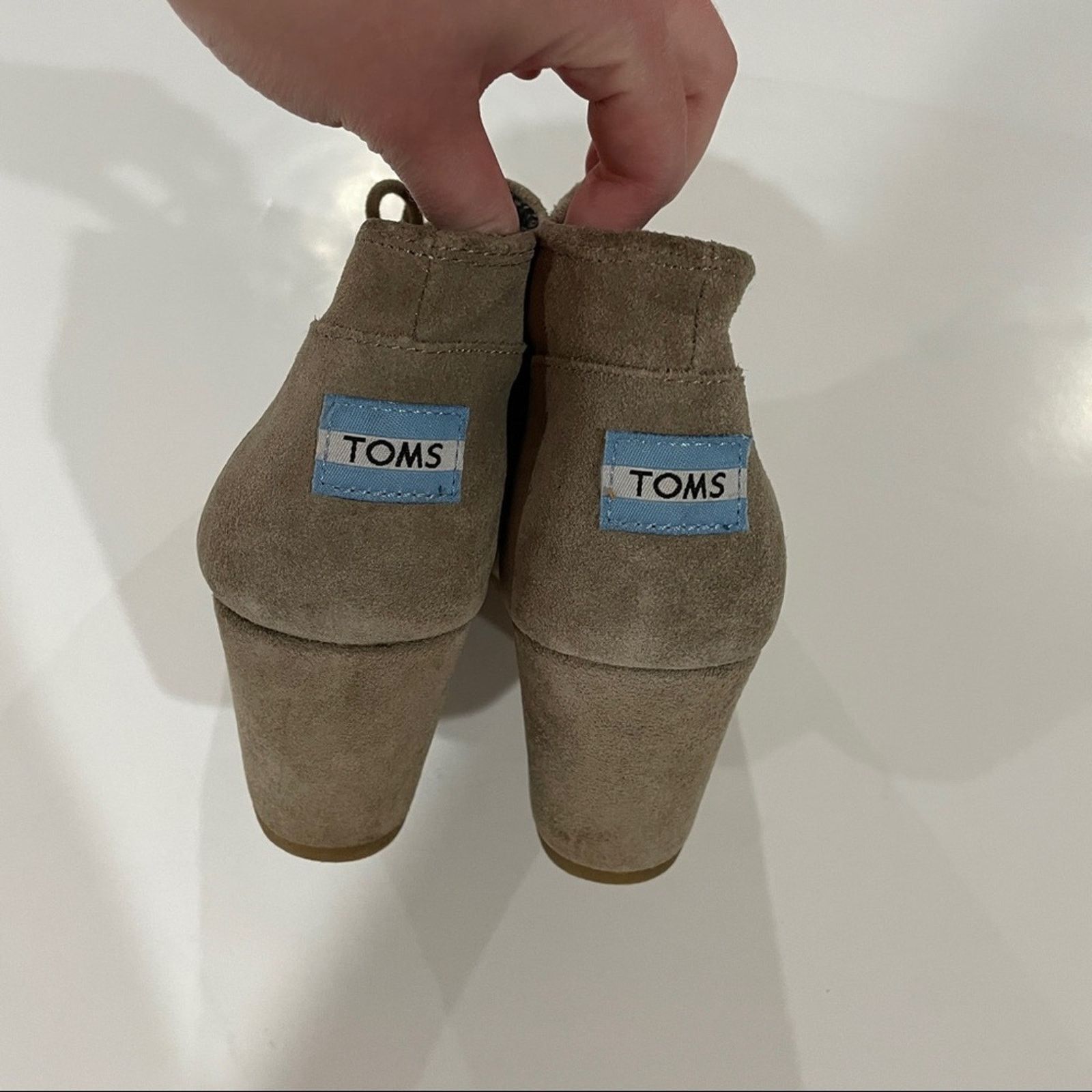 Toms Toms Desert Taupe Suede Wedge Heel Lace Up Booties Size 9 Size US 9 / IT 39 - 6 Thumbnail